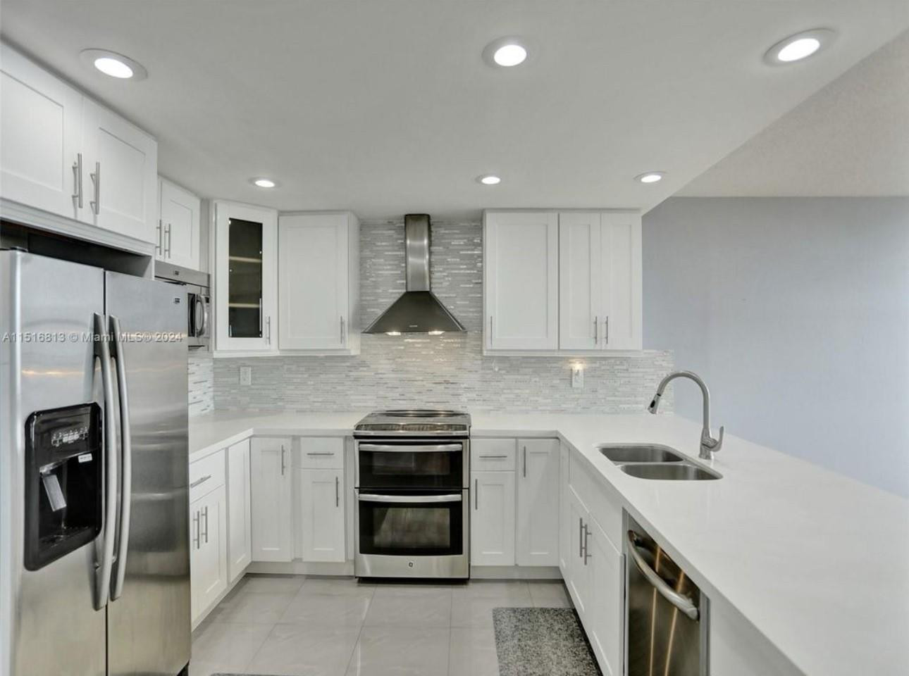 MAJORCA TOWERS CONDO - Residential Lease