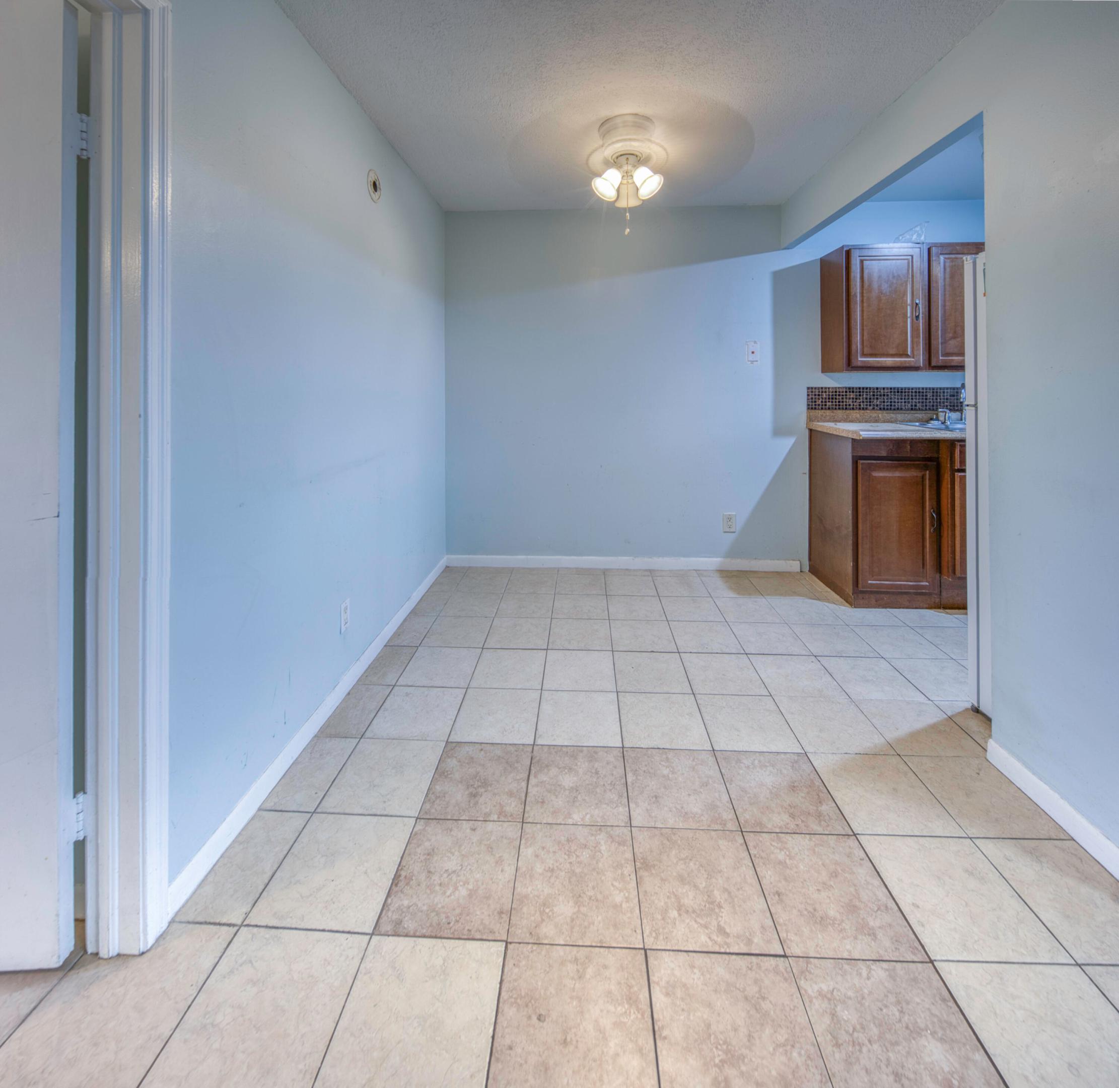 CASA DE PLAYA OF LAKE WORTH CONDO - Residential