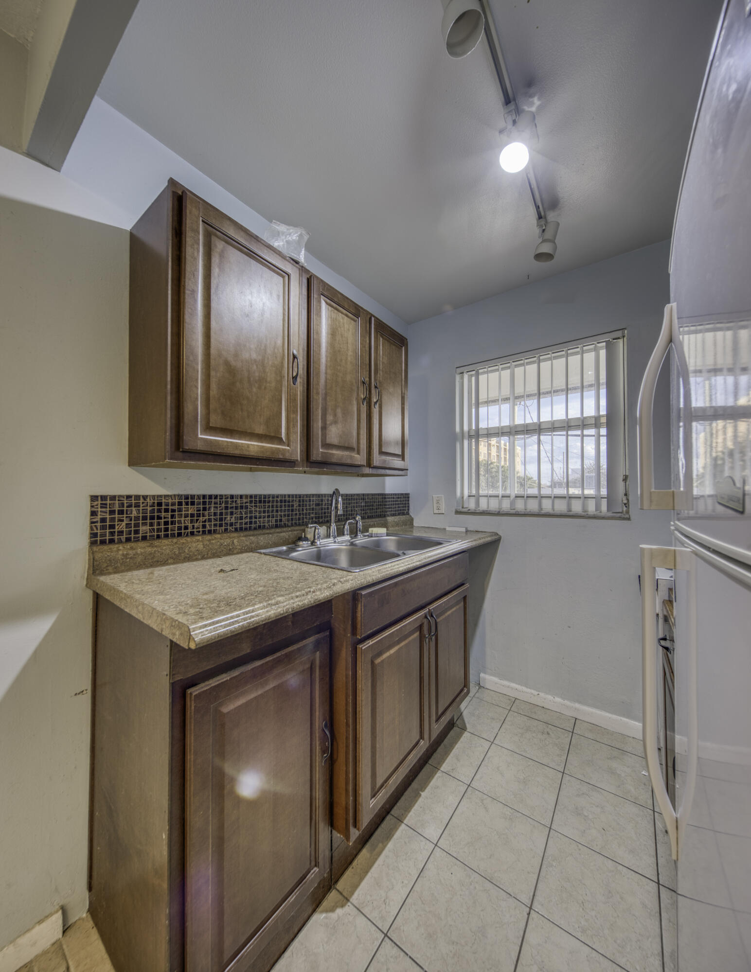 CASA DE PLAYA OF LAKE WORTH CONDO - Residential