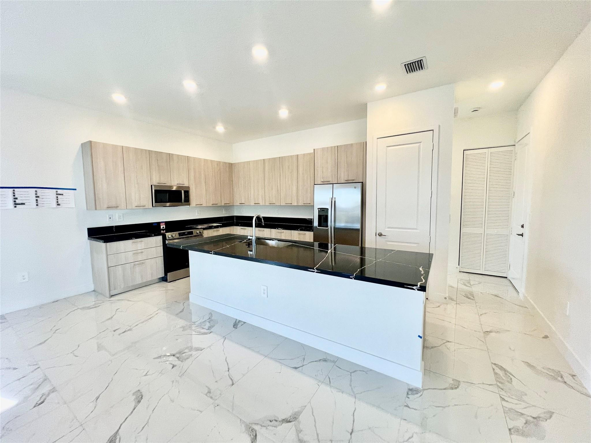 RESERVE AT DAVIE - Residential