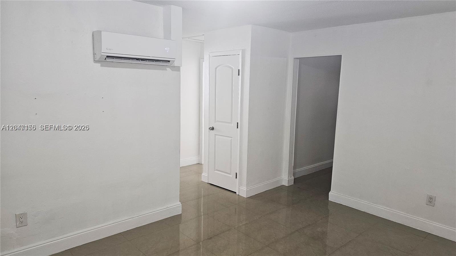 TOWN OF HIALEAH - Residential Lease