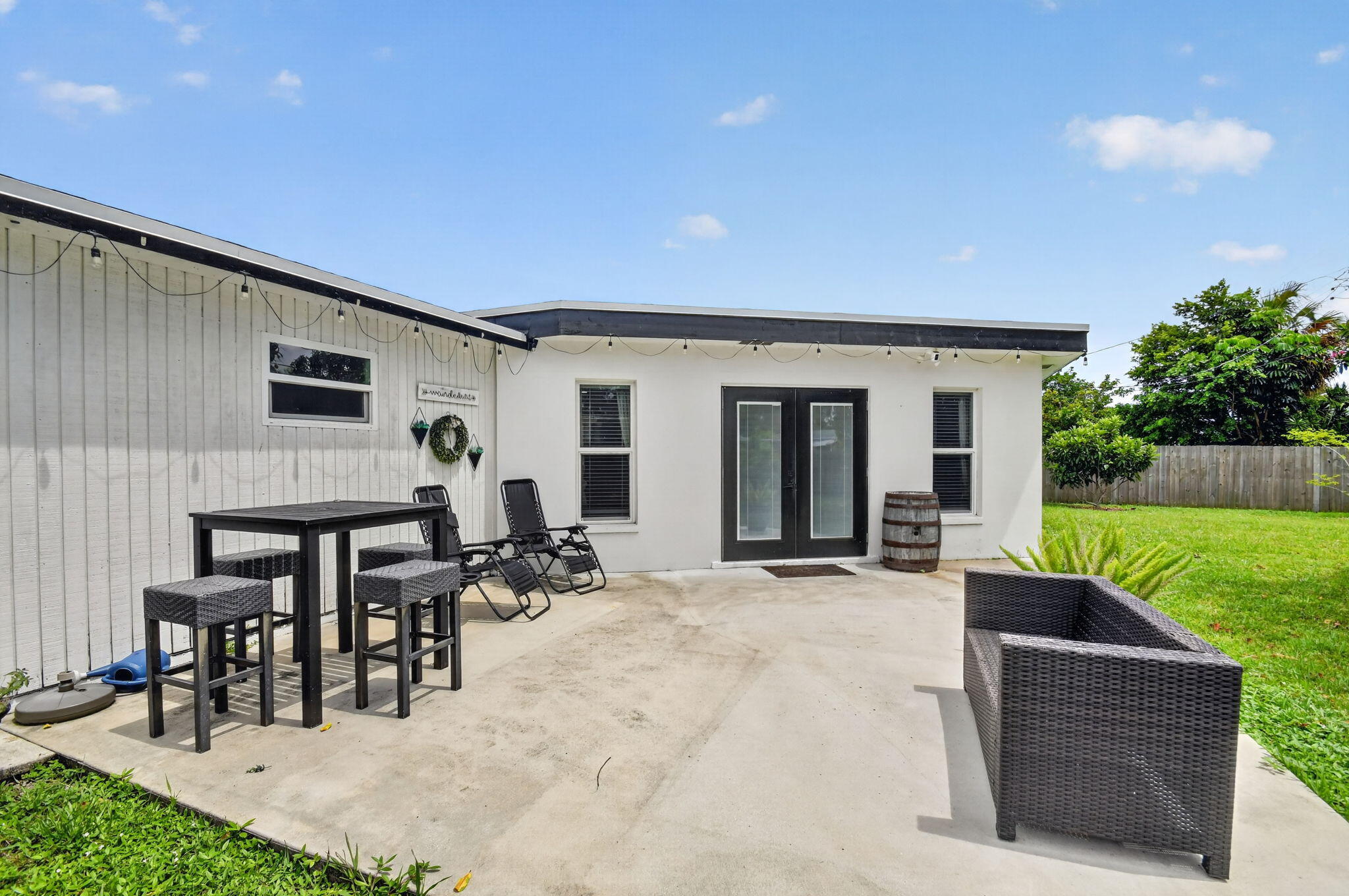PALM SPRINGS VILLAGE 4 - Residential