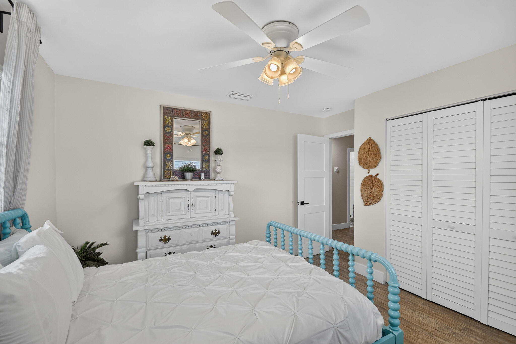 PALM SPRINGS VILLAGE 4 - Residential