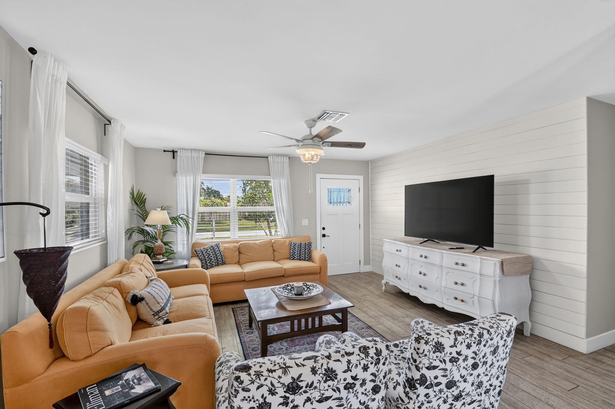 PALM SPRINGS VILLAGE 4 - Residential