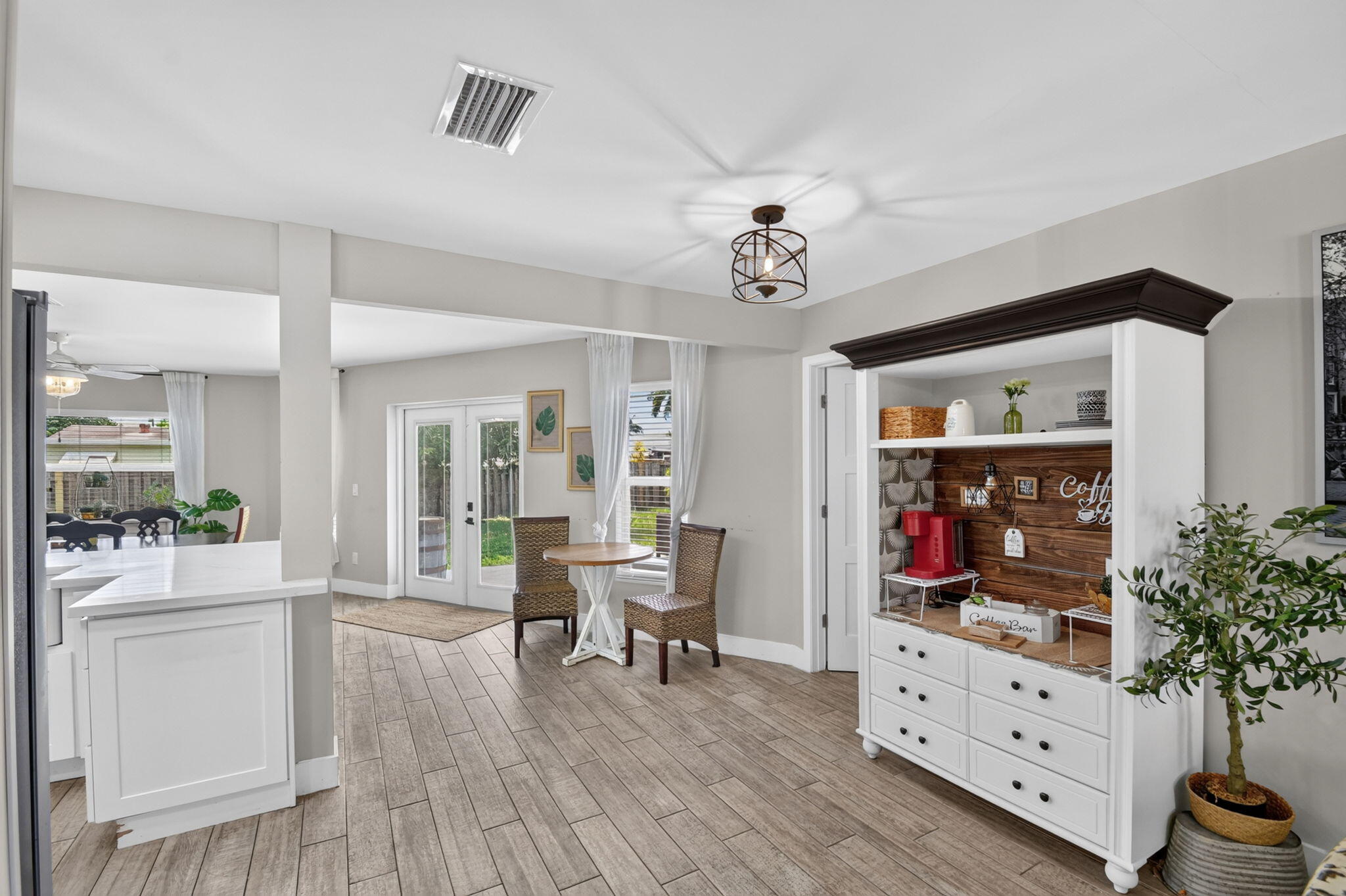 PALM SPRINGS VILLAGE 4 - Residential