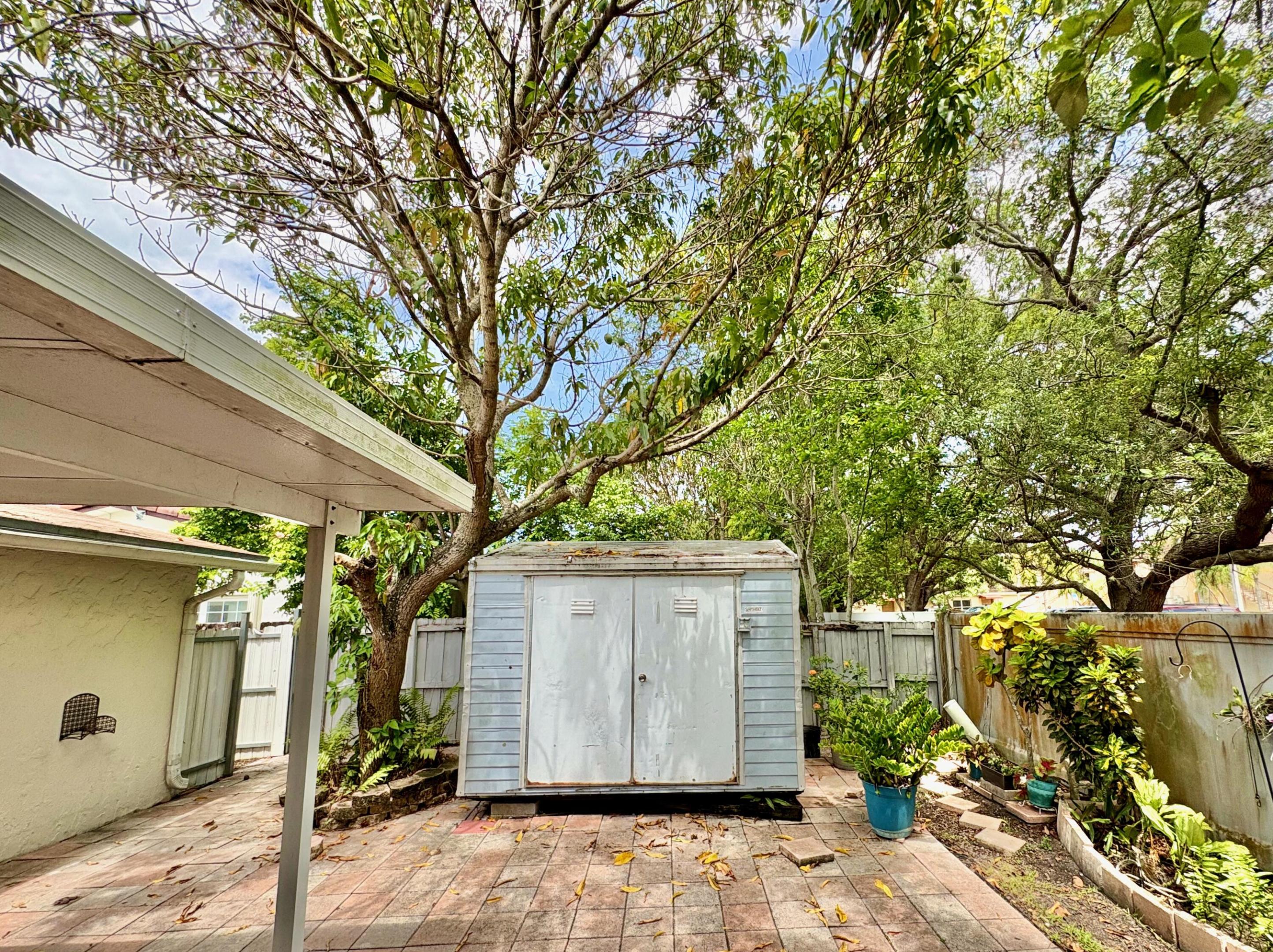 SOUTHLAND PINES - Residential