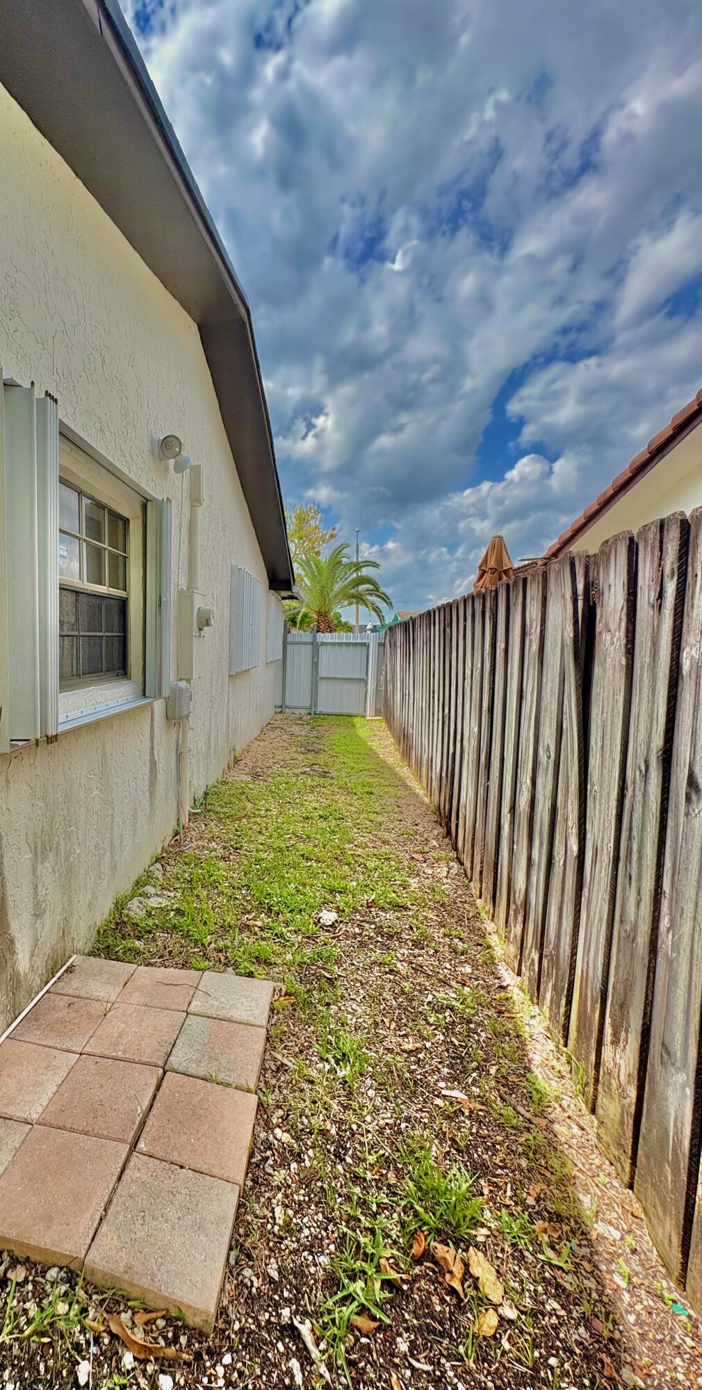 SOUTHLAND PINES - Residential