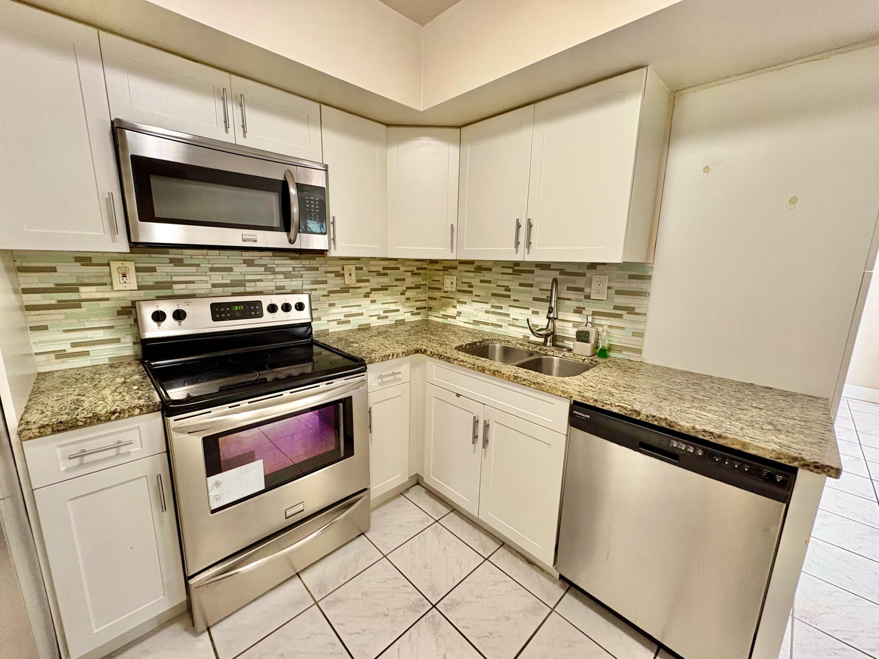 SOUTHLAND PINES - Residential