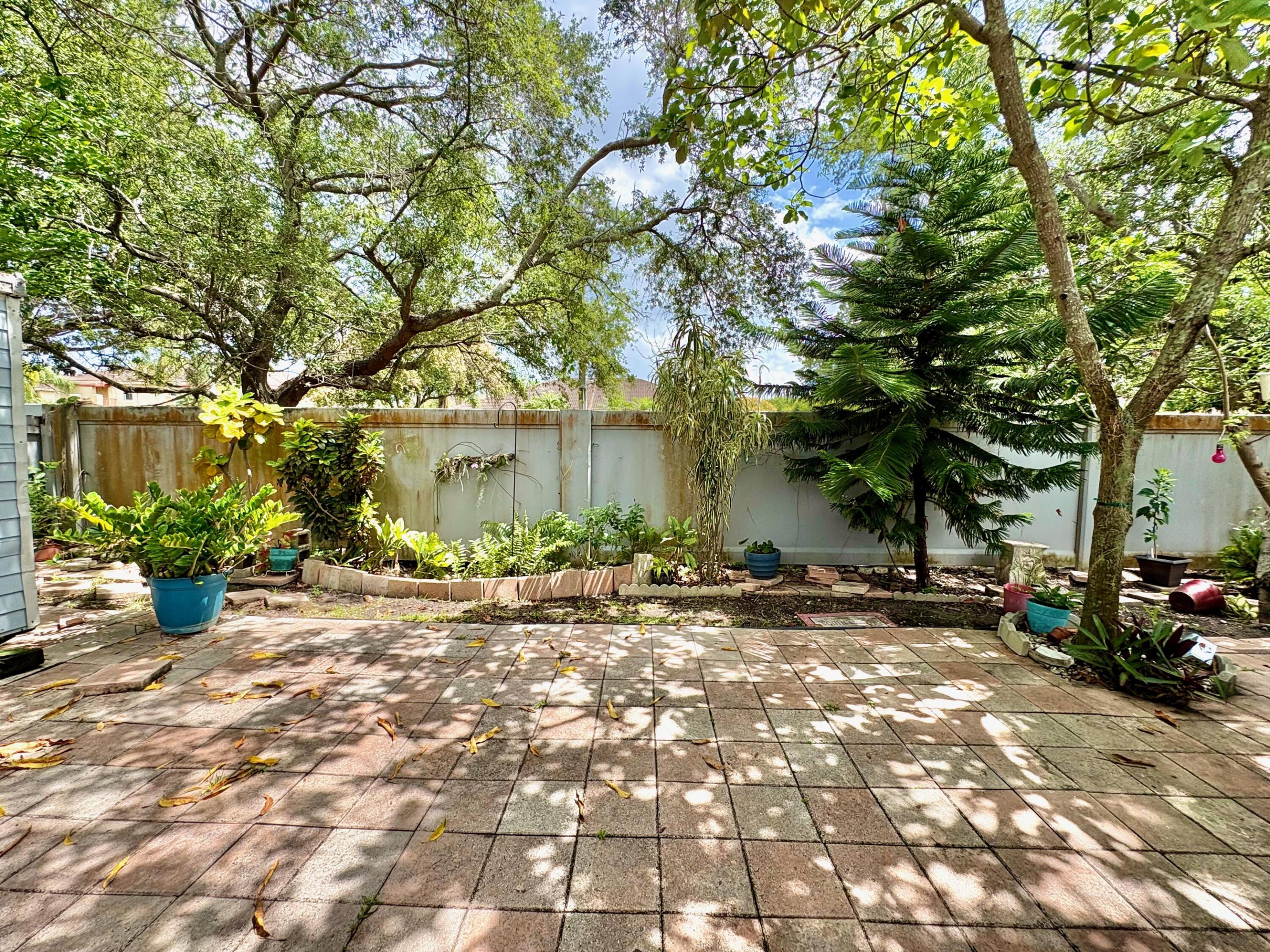 SOUTHLAND PINES - Residential