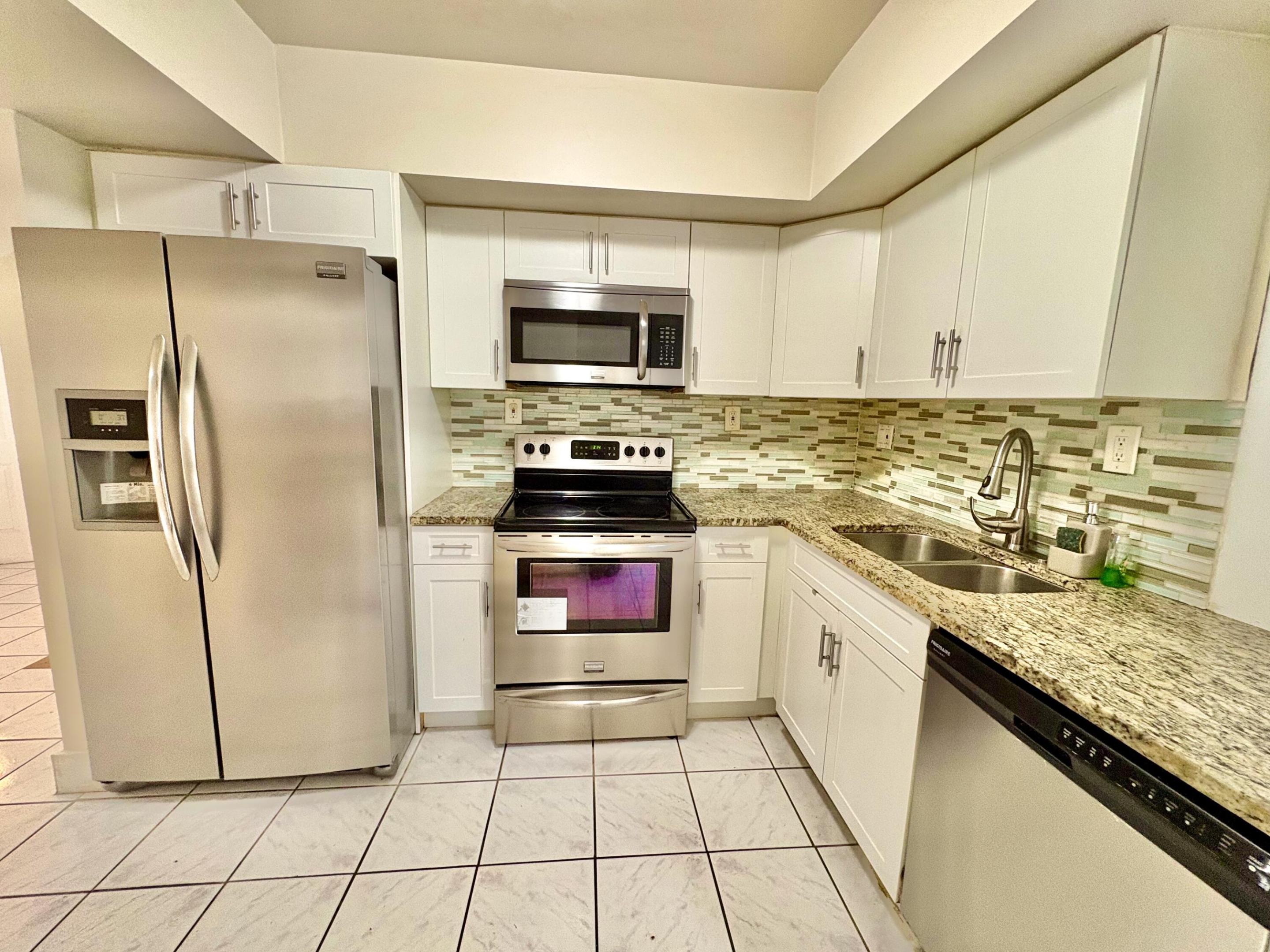 SOUTHLAND PINES - Residential