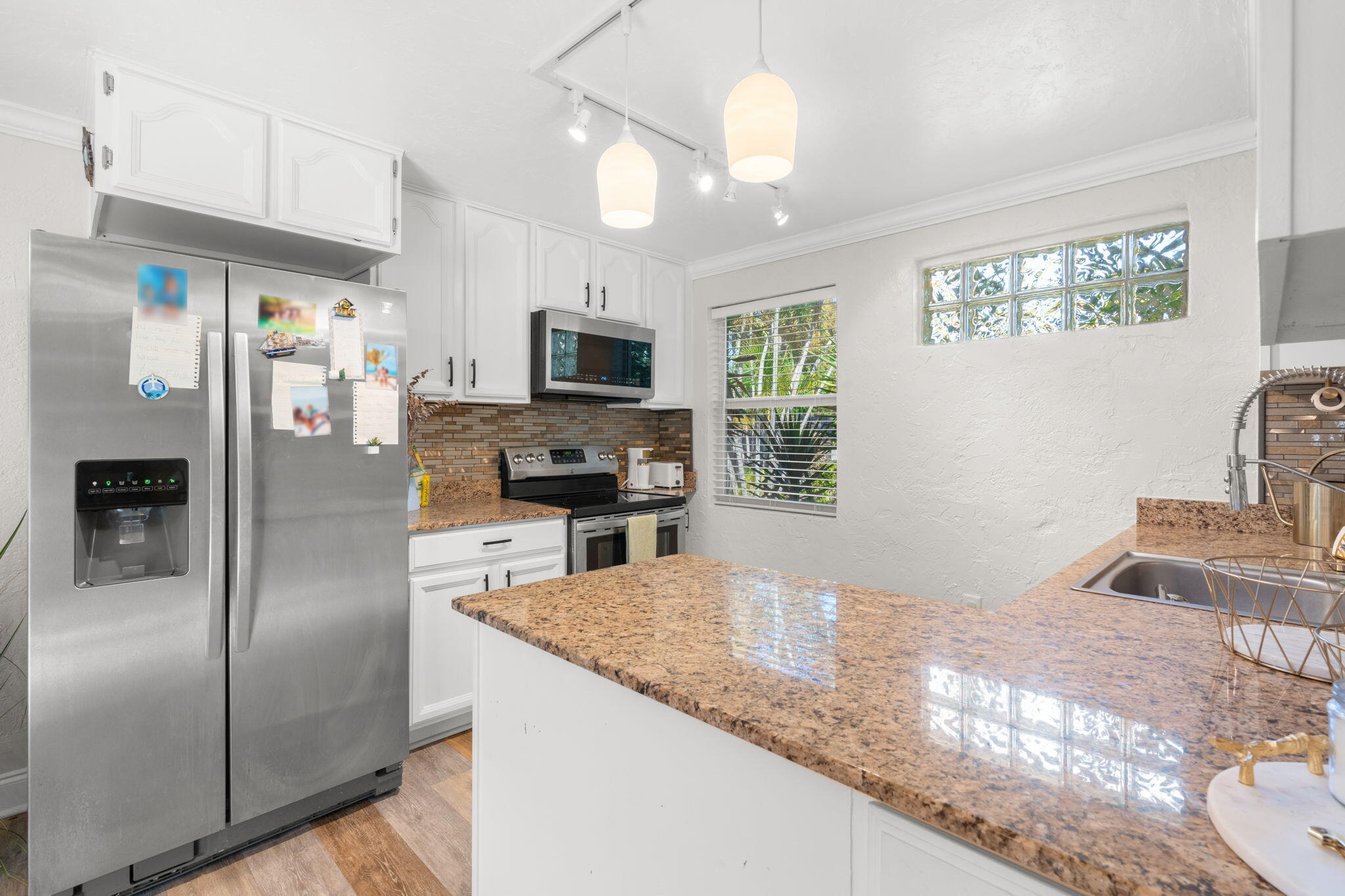 HERON HOUSE CONDO - Residential