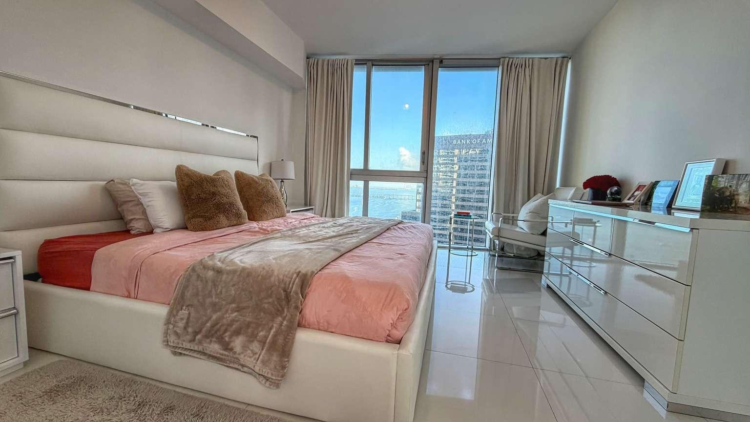ICON BRICKELL CONDO NO 3 - Residential