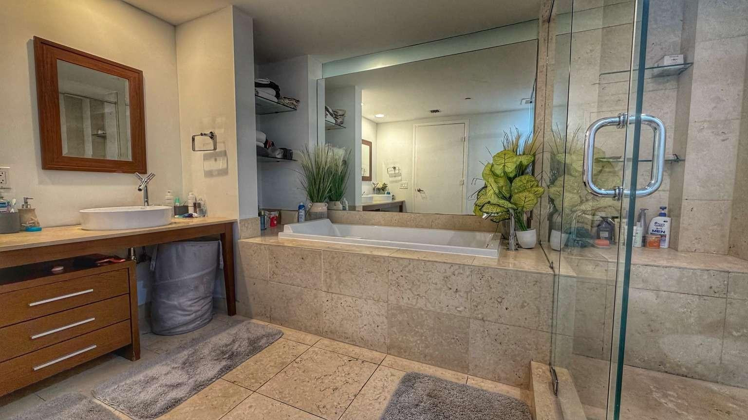 ICON BRICKELL CONDO NO 3 - Residential