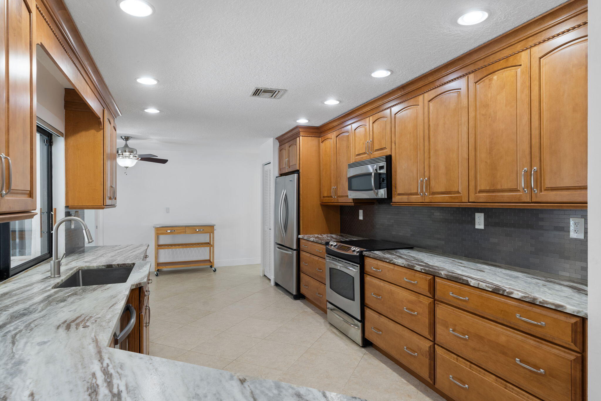 ARBOR WOOD - Residential