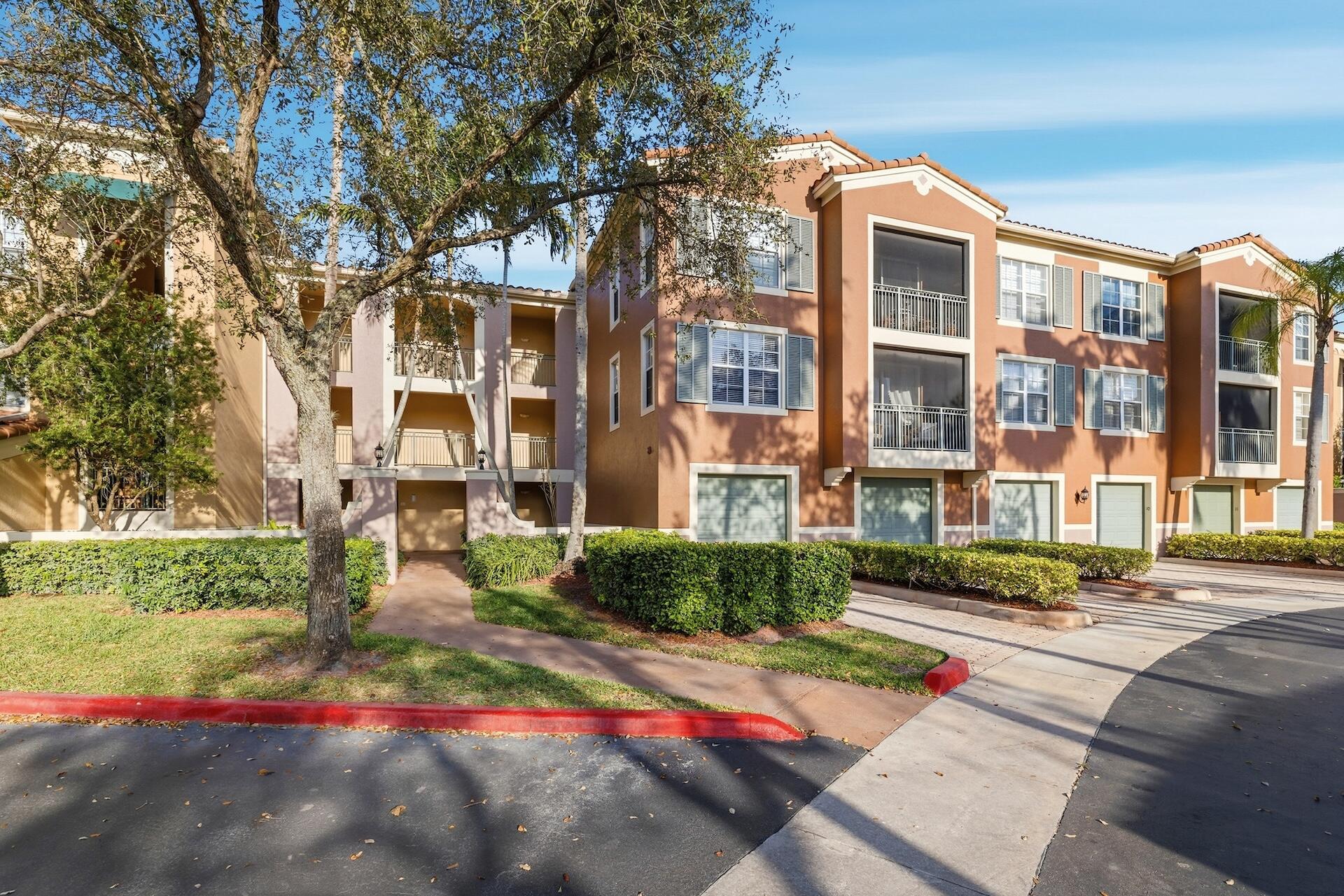 ST ANDREWS AT POLO CLUB CONDO - Residential