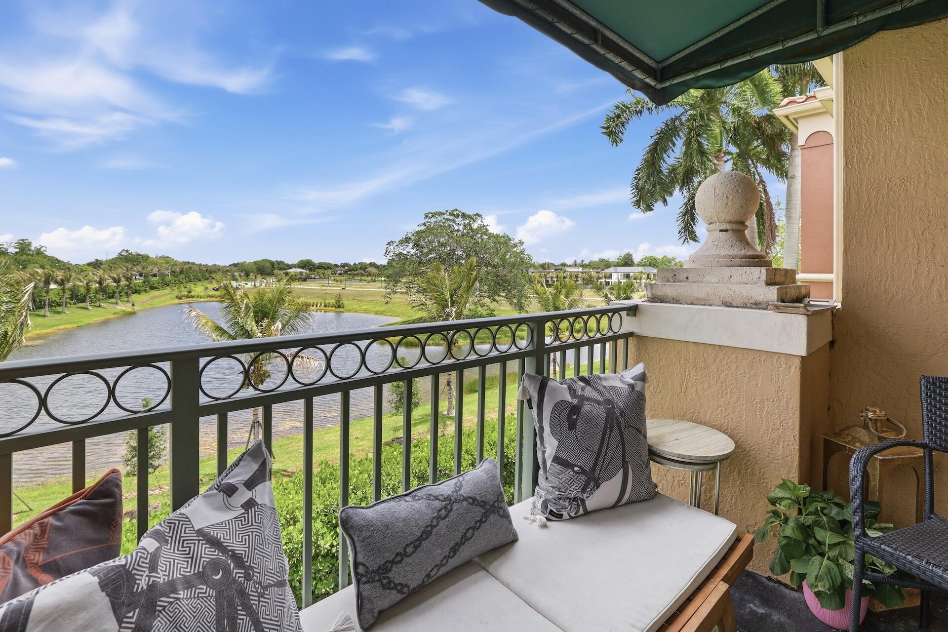ST ANDREWS AT POLO CLUB CONDO - Residential