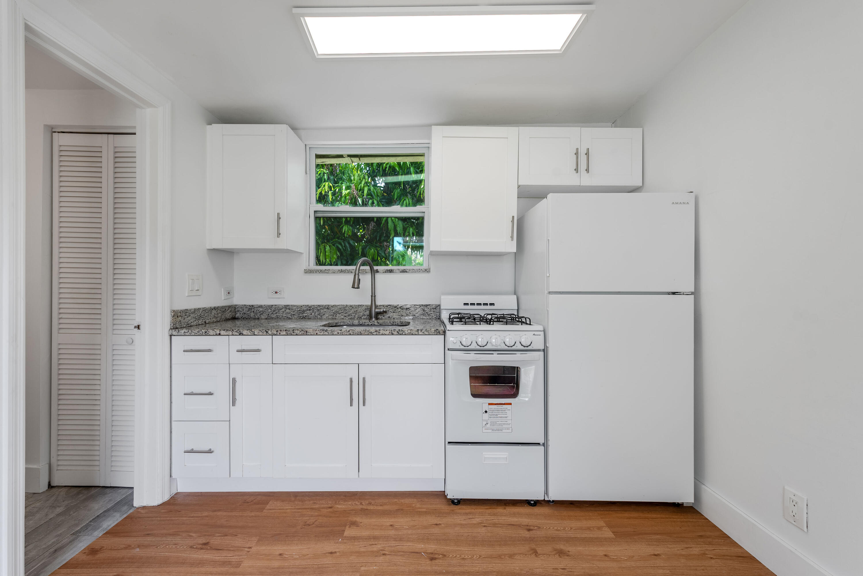 LOXAHATCHEE GROVES - Residential