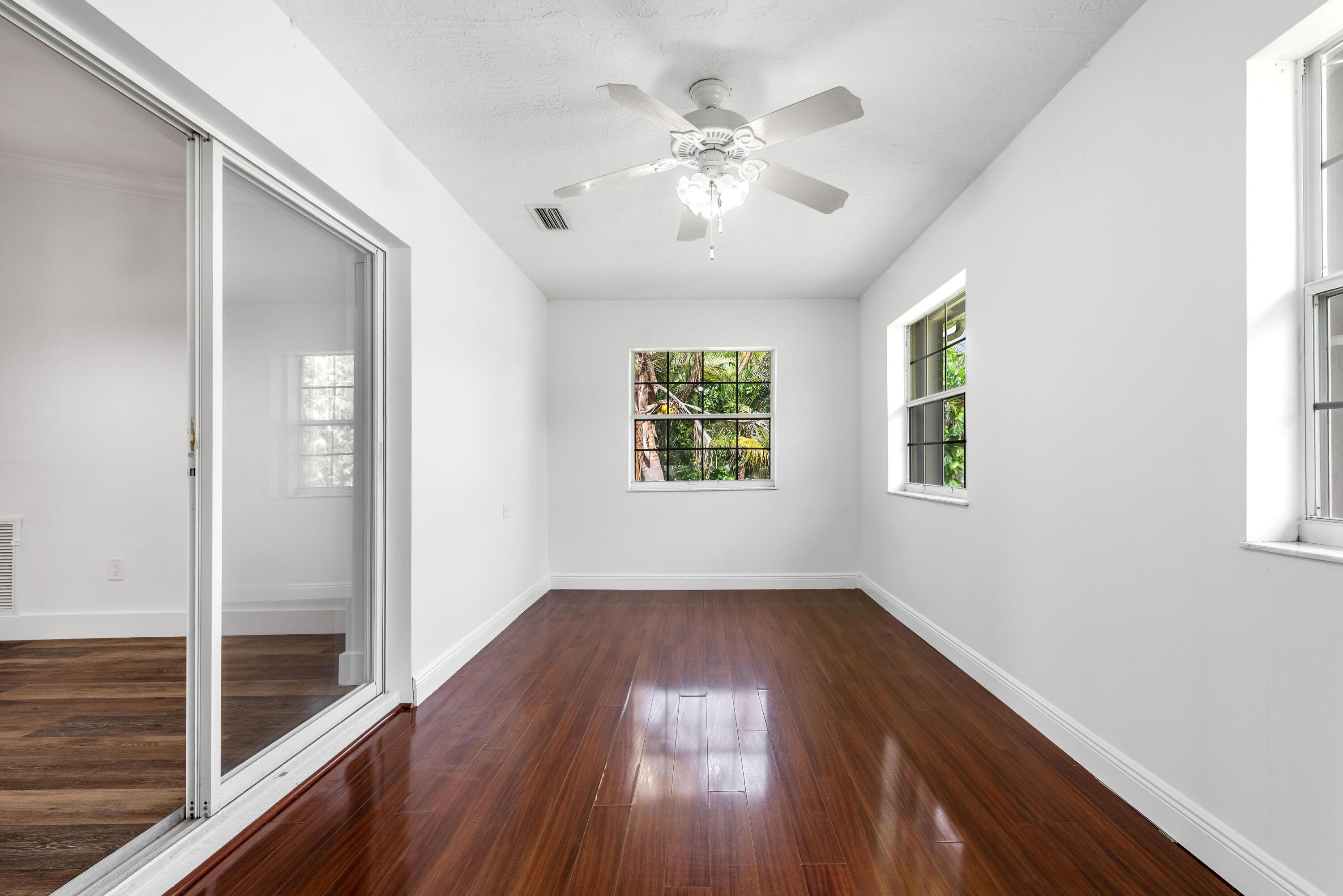 LOXAHATCHEE GROVES - Residential
