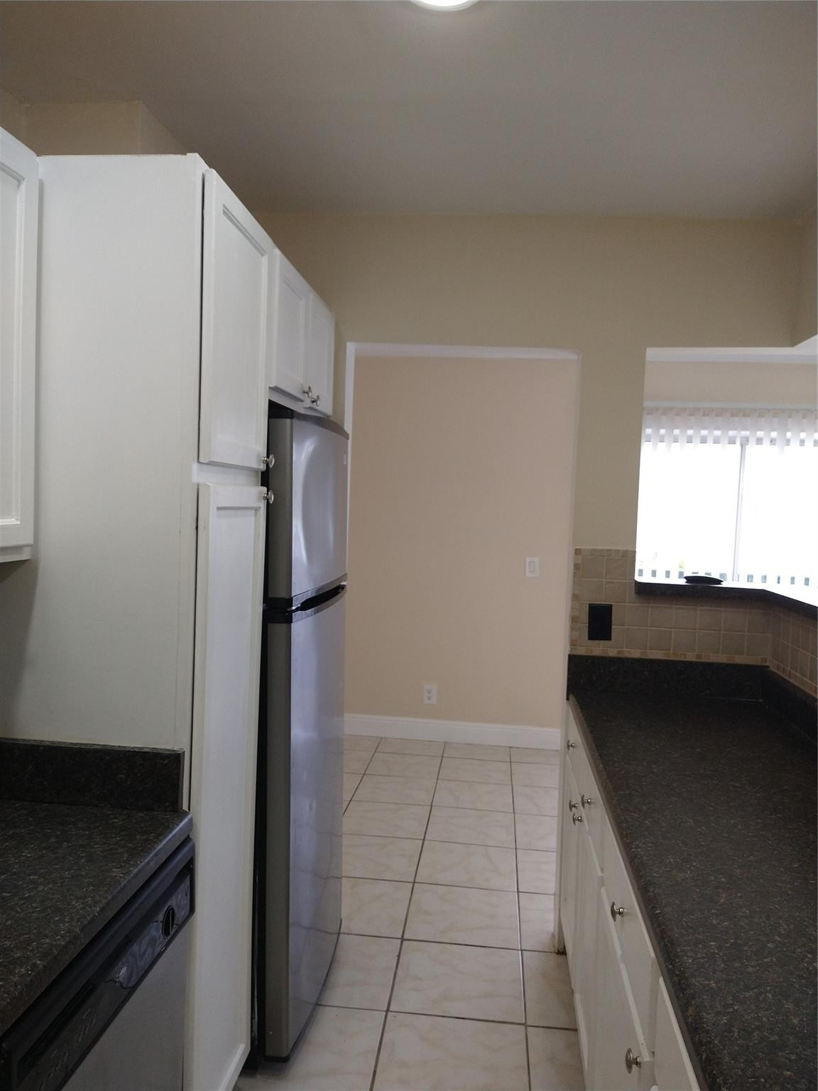 SUN AND LAKE CONDO - Residential Lease