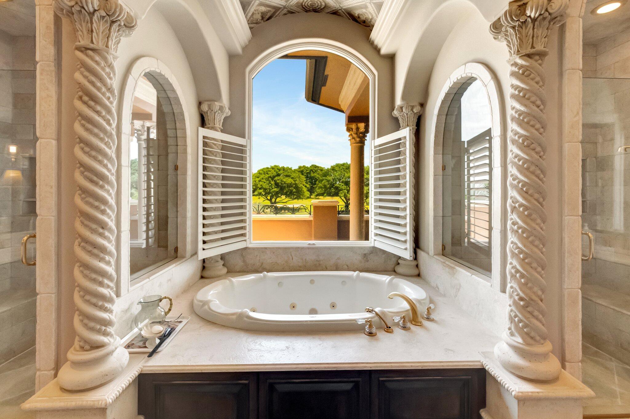 MIZNER LAKE ESTATES - Residential