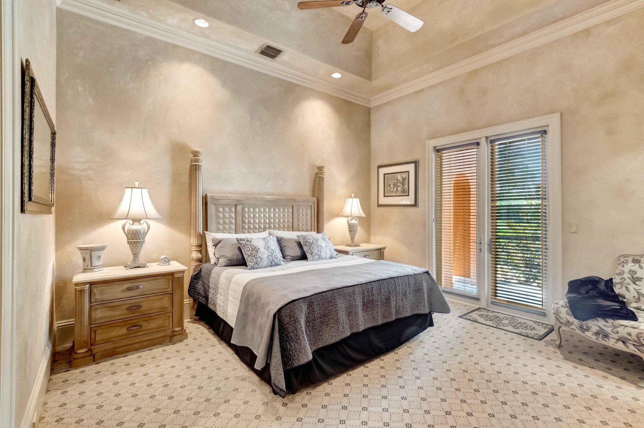MIZNER LAKE ESTATES - Residential