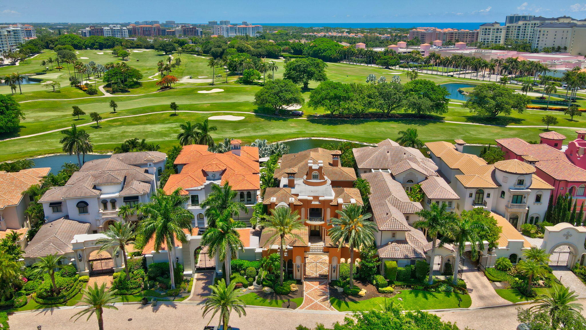 MIZNER LAKE ESTATES - Residential