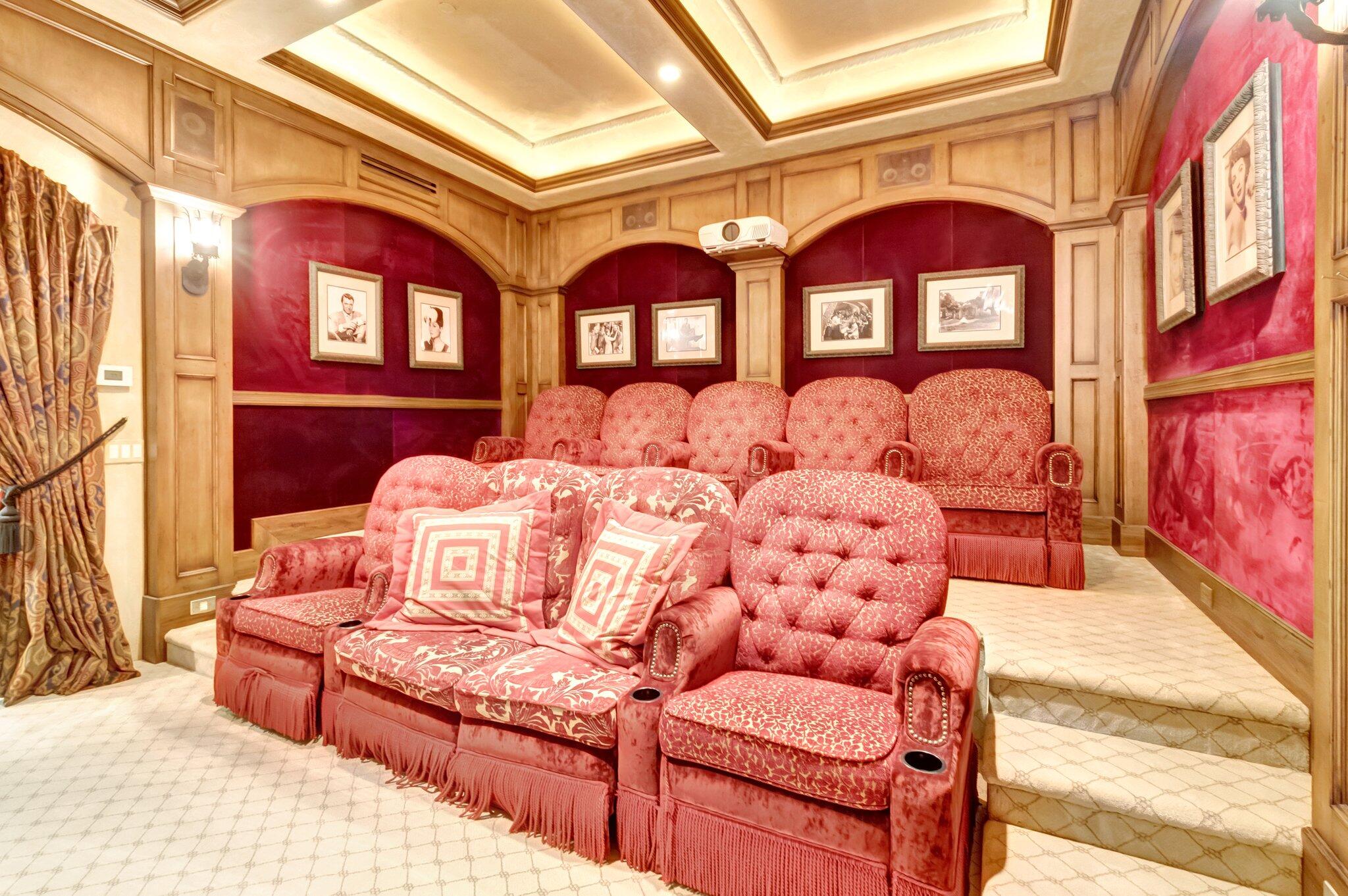 MIZNER LAKE ESTATES - Residential