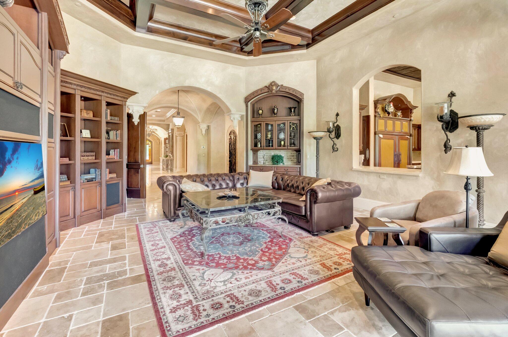 MIZNER LAKE ESTATES - Residential
