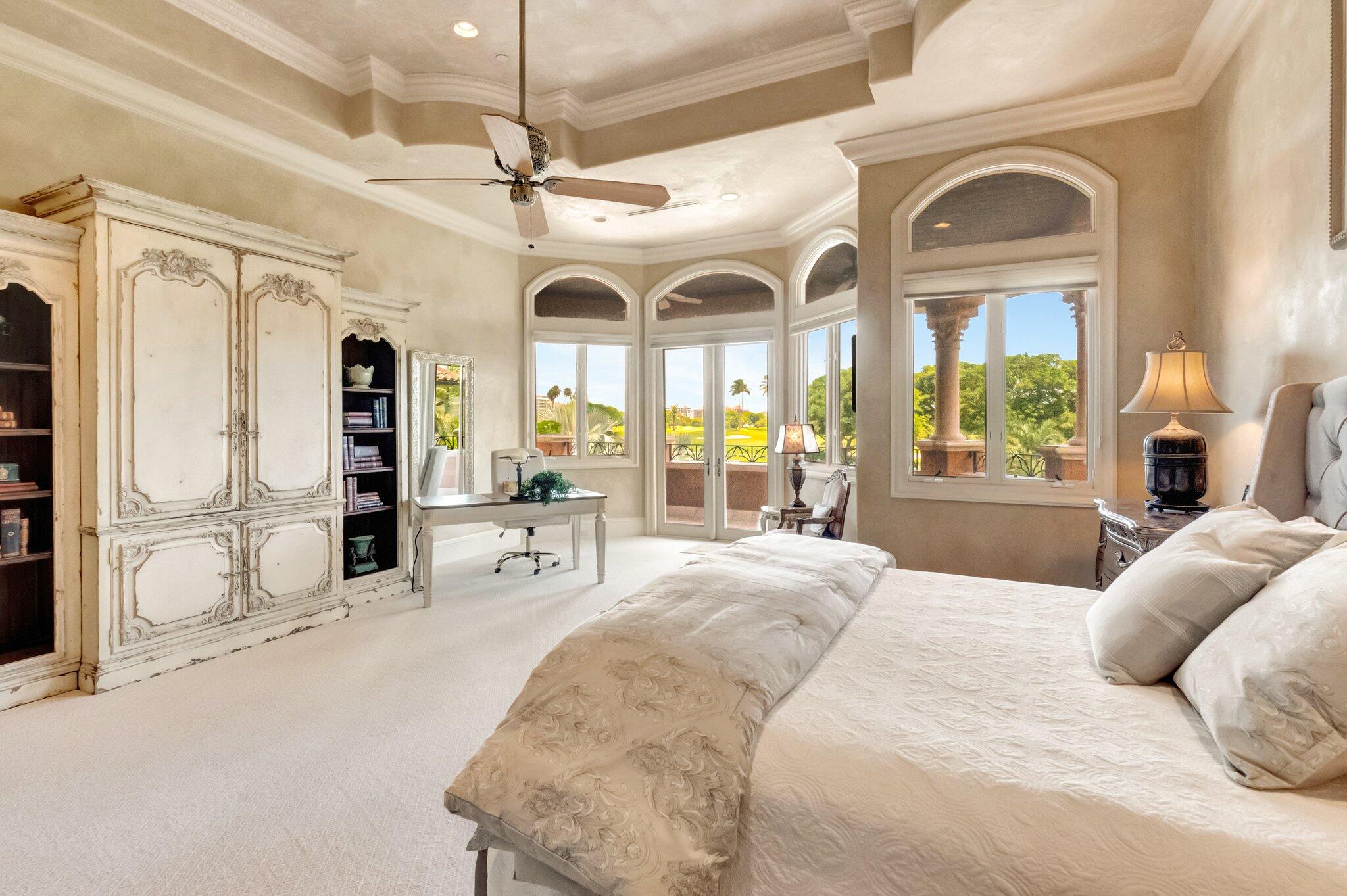 MIZNER LAKE ESTATES - Residential