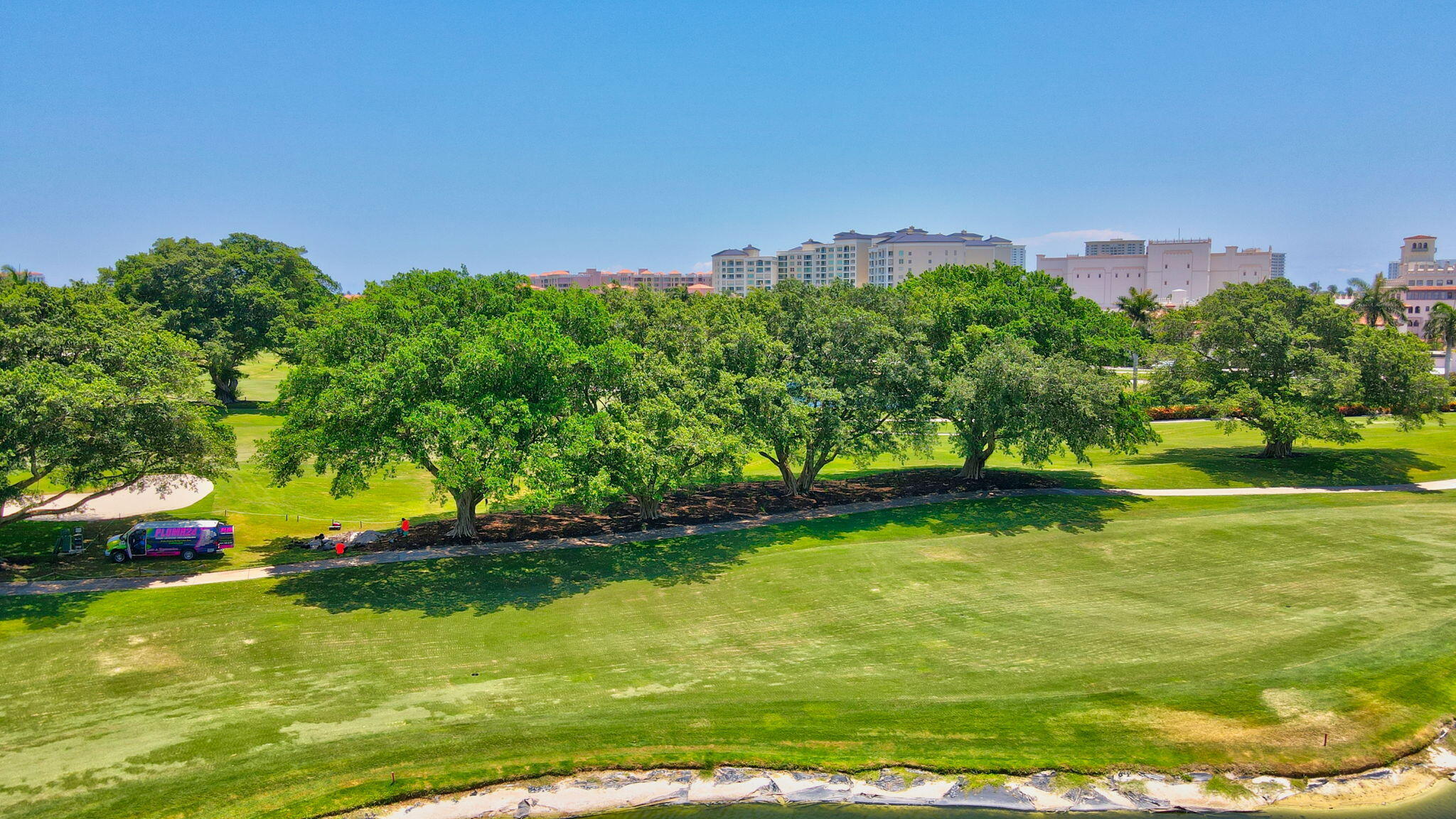 MIZNER LAKE ESTATES - Residential