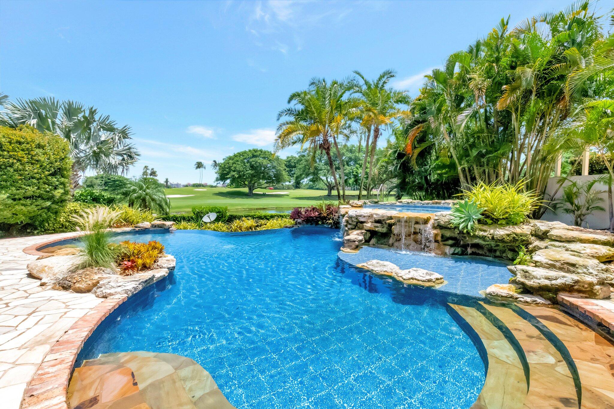 MIZNER LAKE ESTATES - Residential