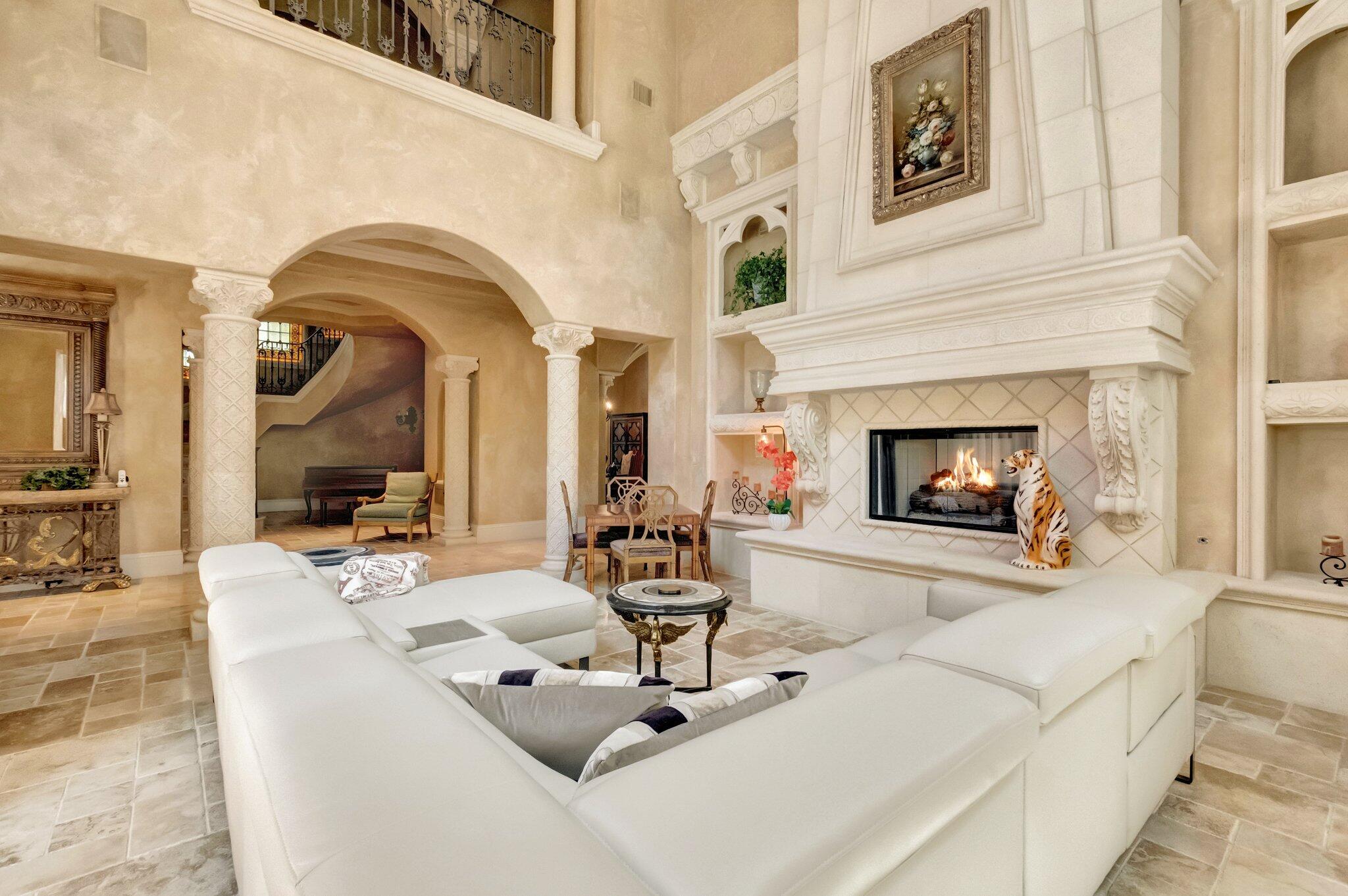 MIZNER LAKE ESTATES - Residential
