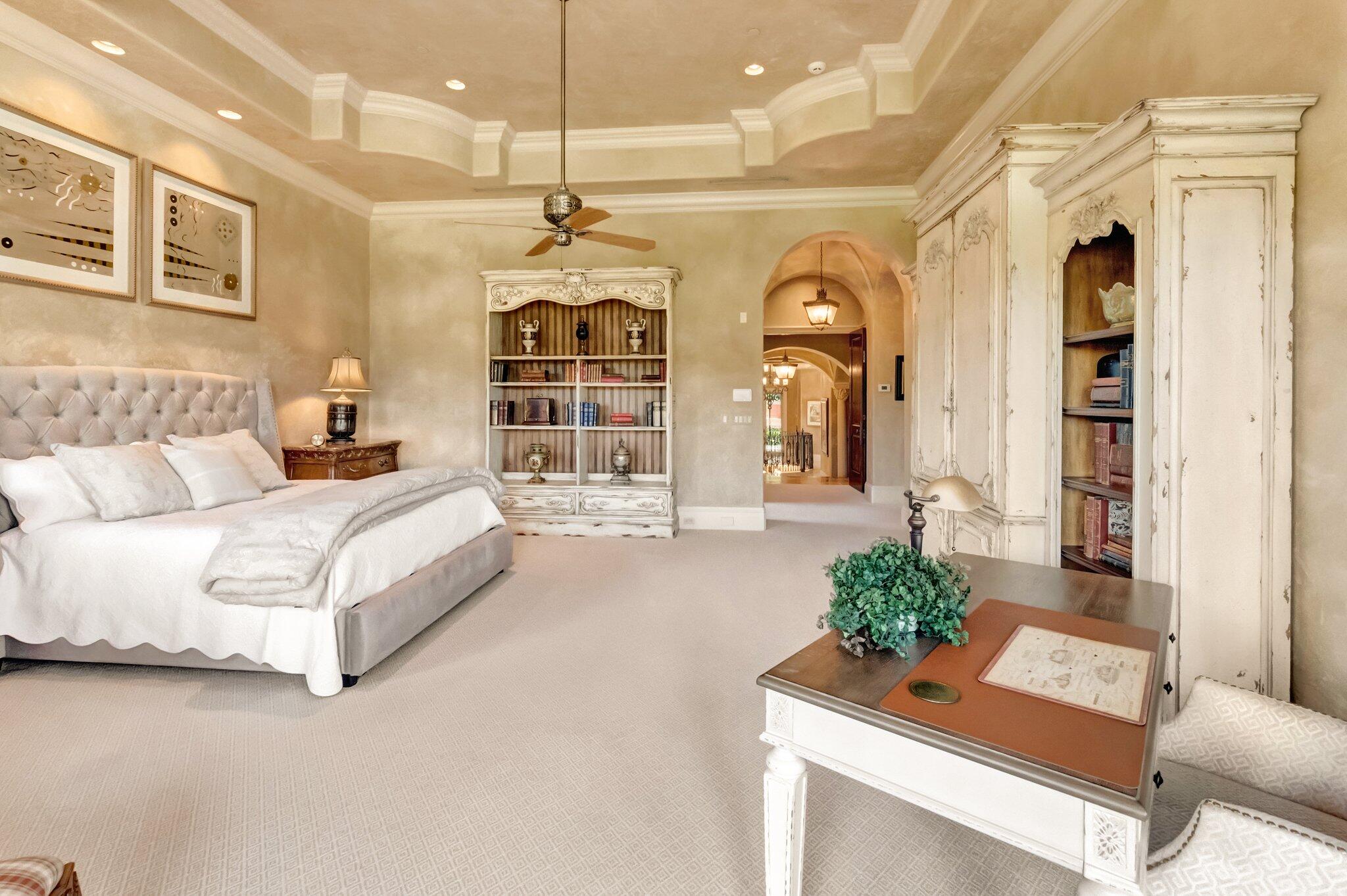 MIZNER LAKE ESTATES - Residential