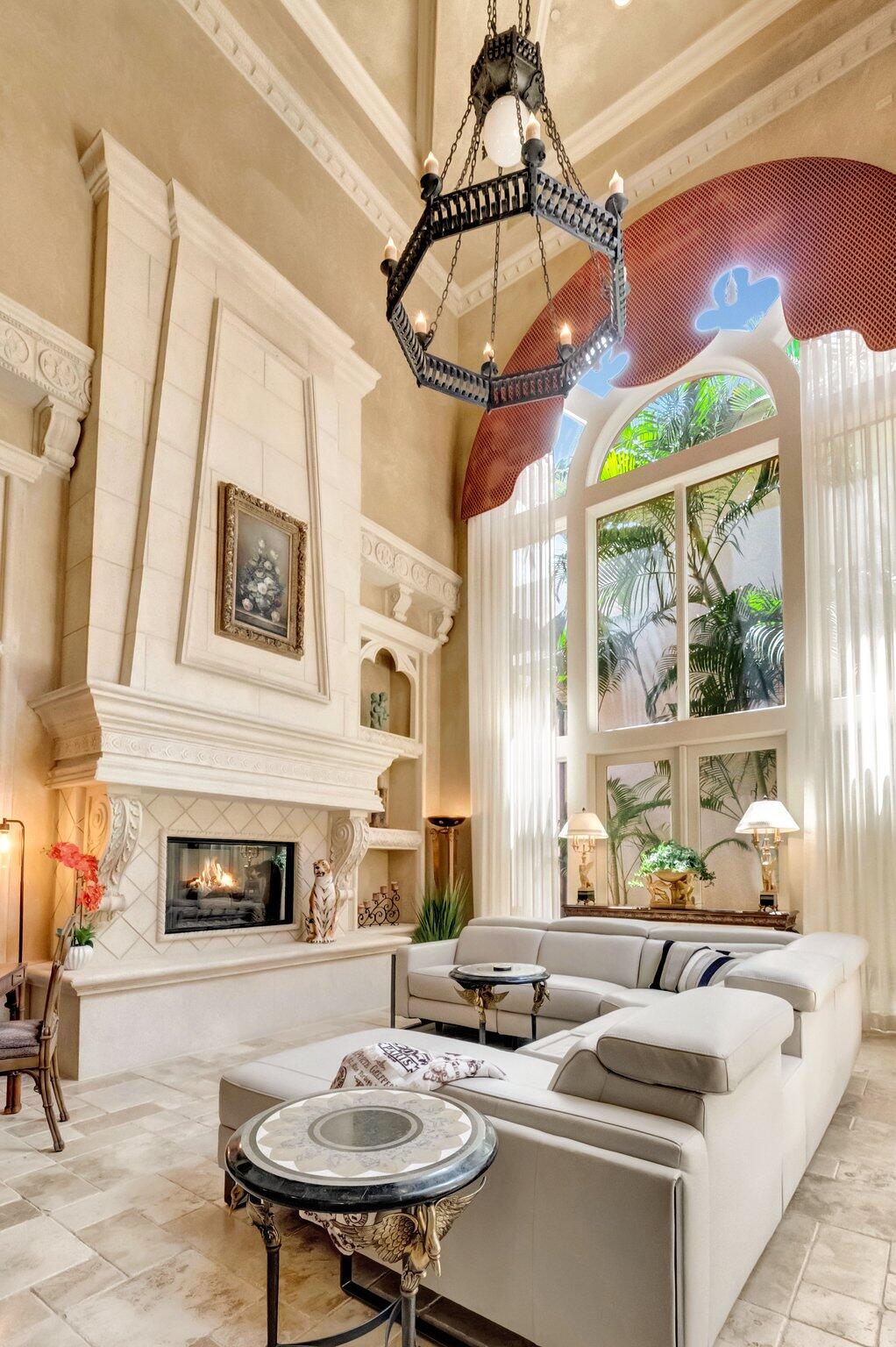 MIZNER LAKE ESTATES - Residential