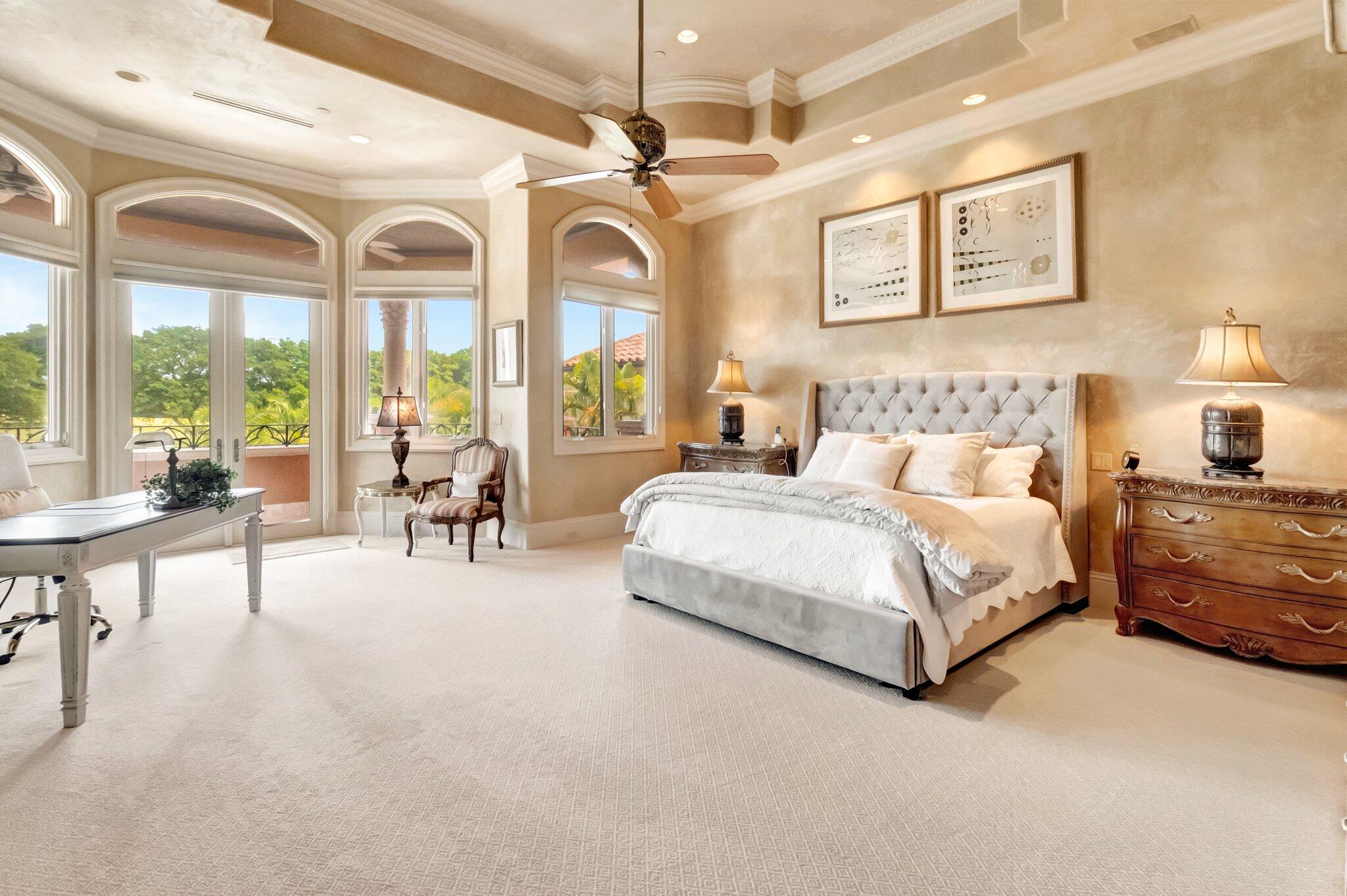 MIZNER LAKE ESTATES - Residential