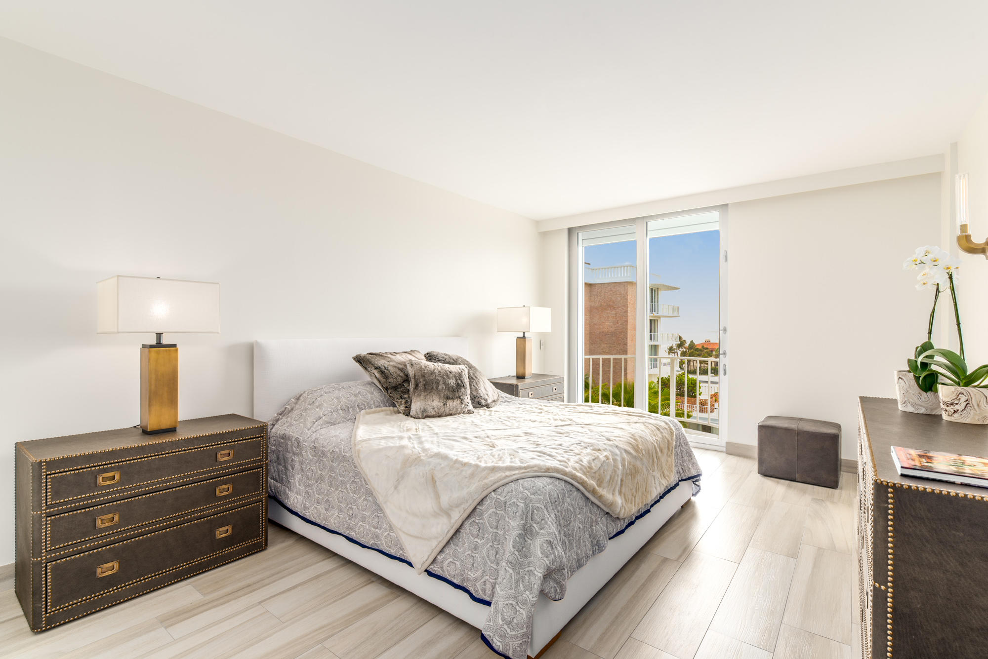 WINTHROP HOUSE COND DECL IN - Residential