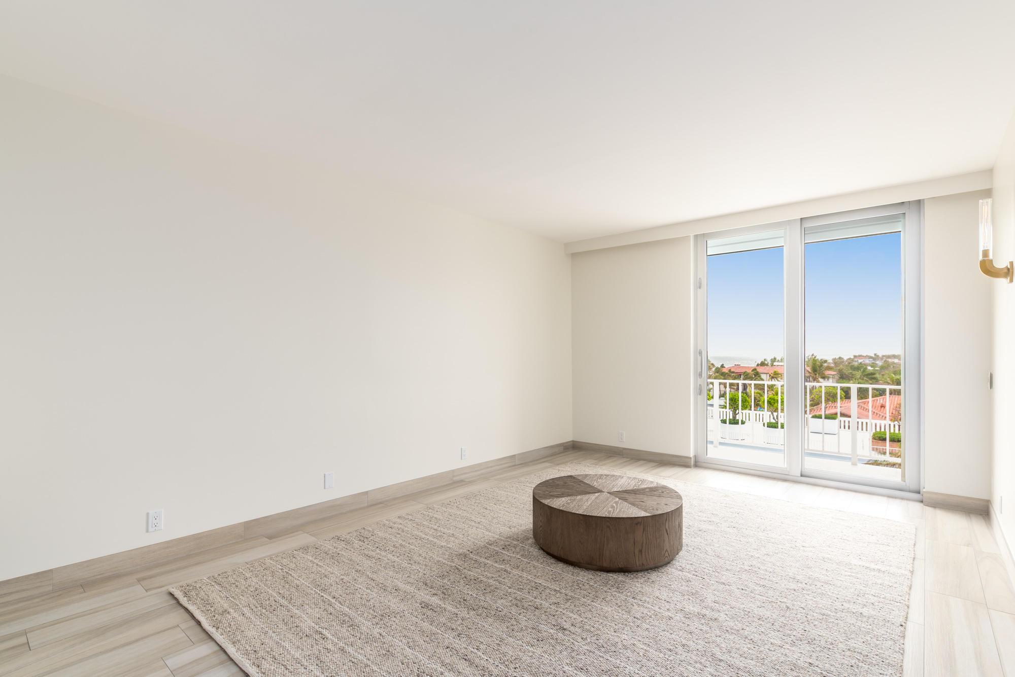 WINTHROP HOUSE COND DECL IN - Residential