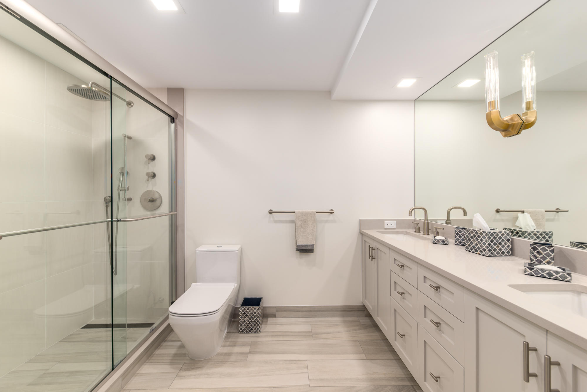 WINTHROP HOUSE COND DECL IN - Residential
