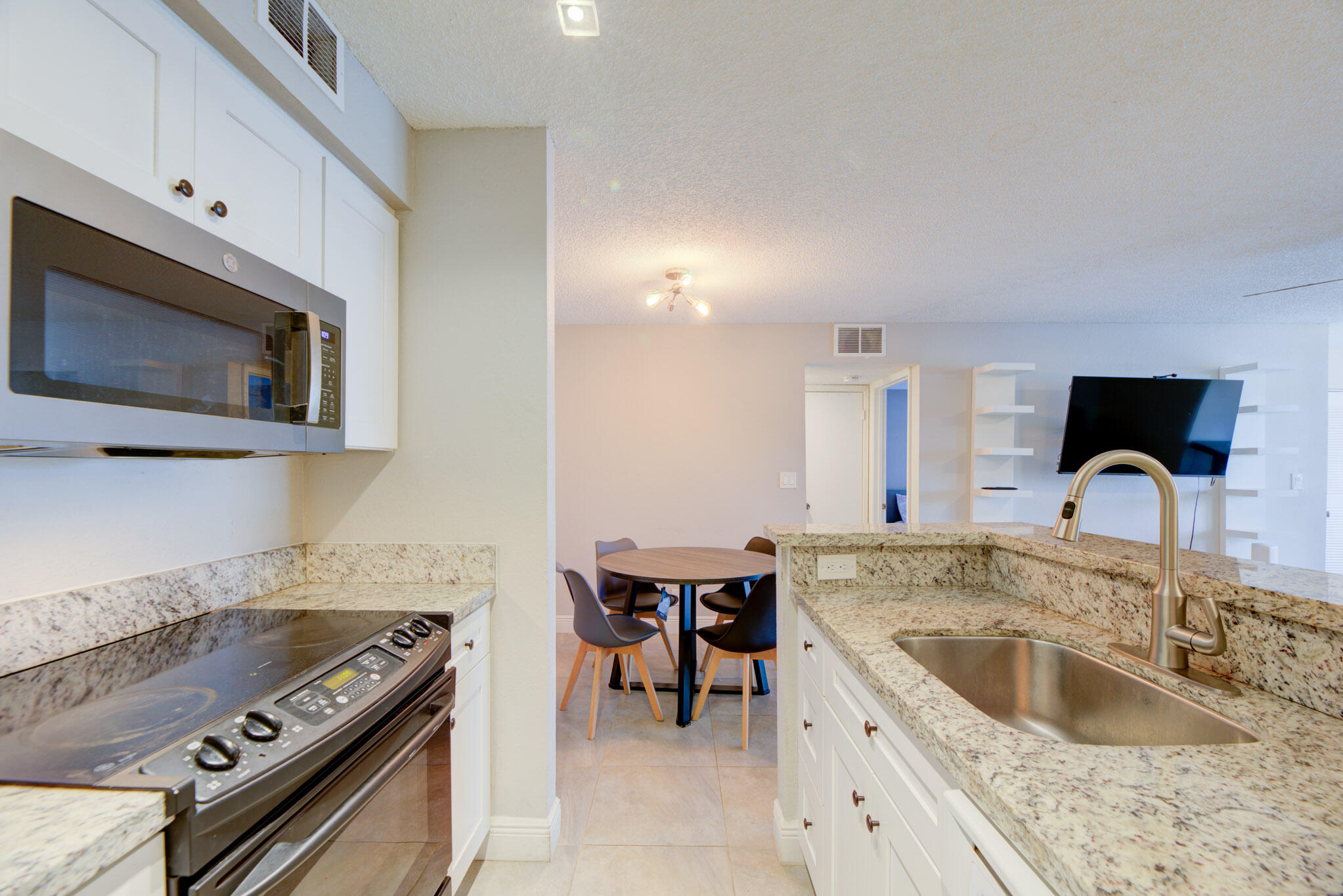 SUNDANCE AT DAVIE CONDO - Residential