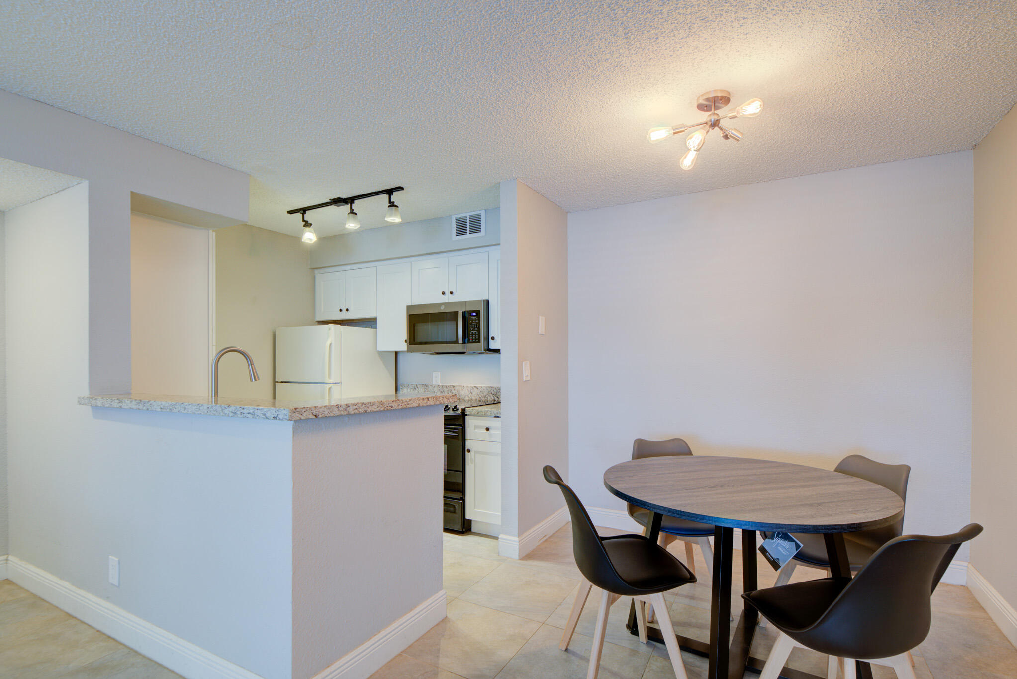 SUNDANCE AT DAVIE CONDO - Residential