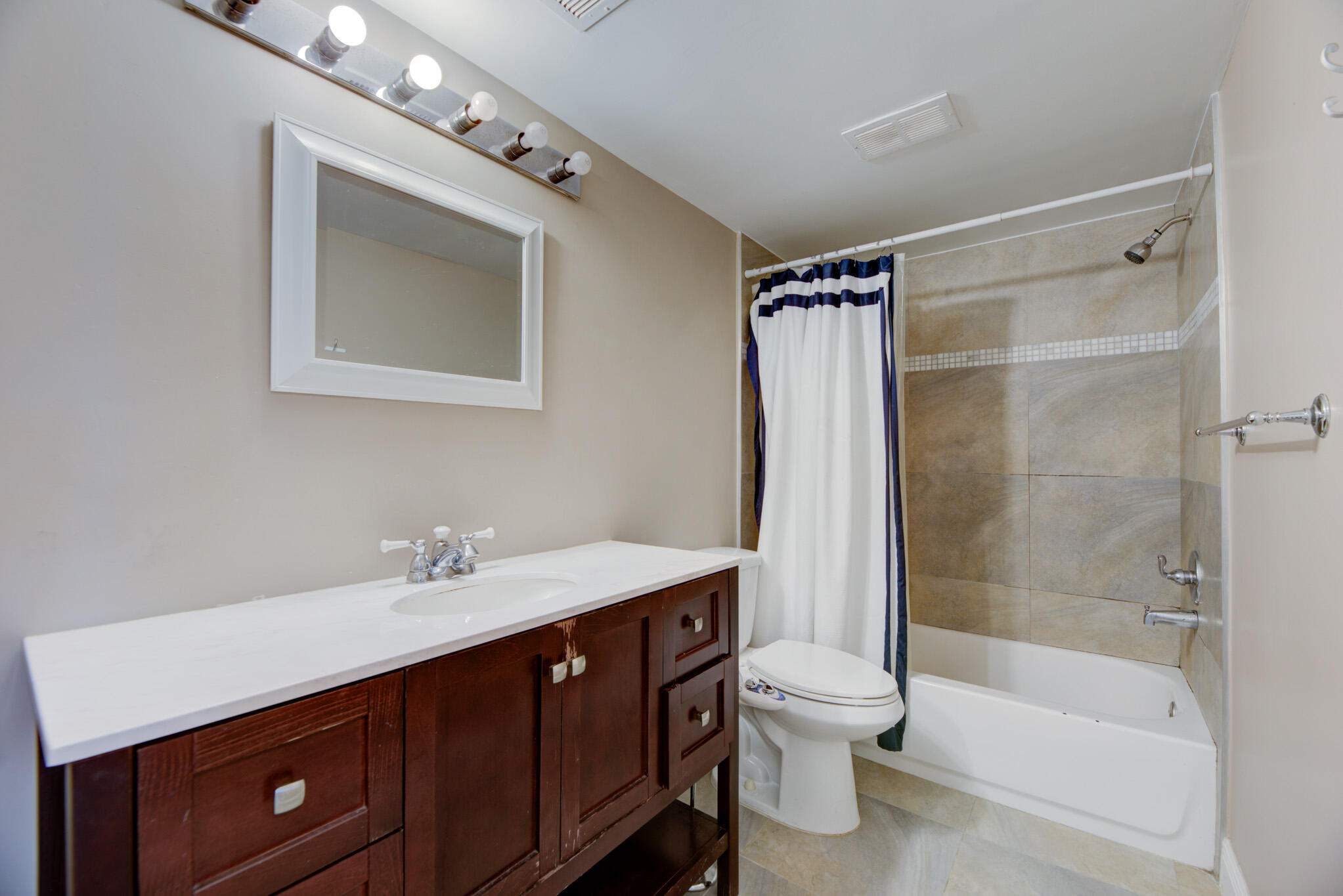 SUNDANCE AT DAVIE CONDO - Residential