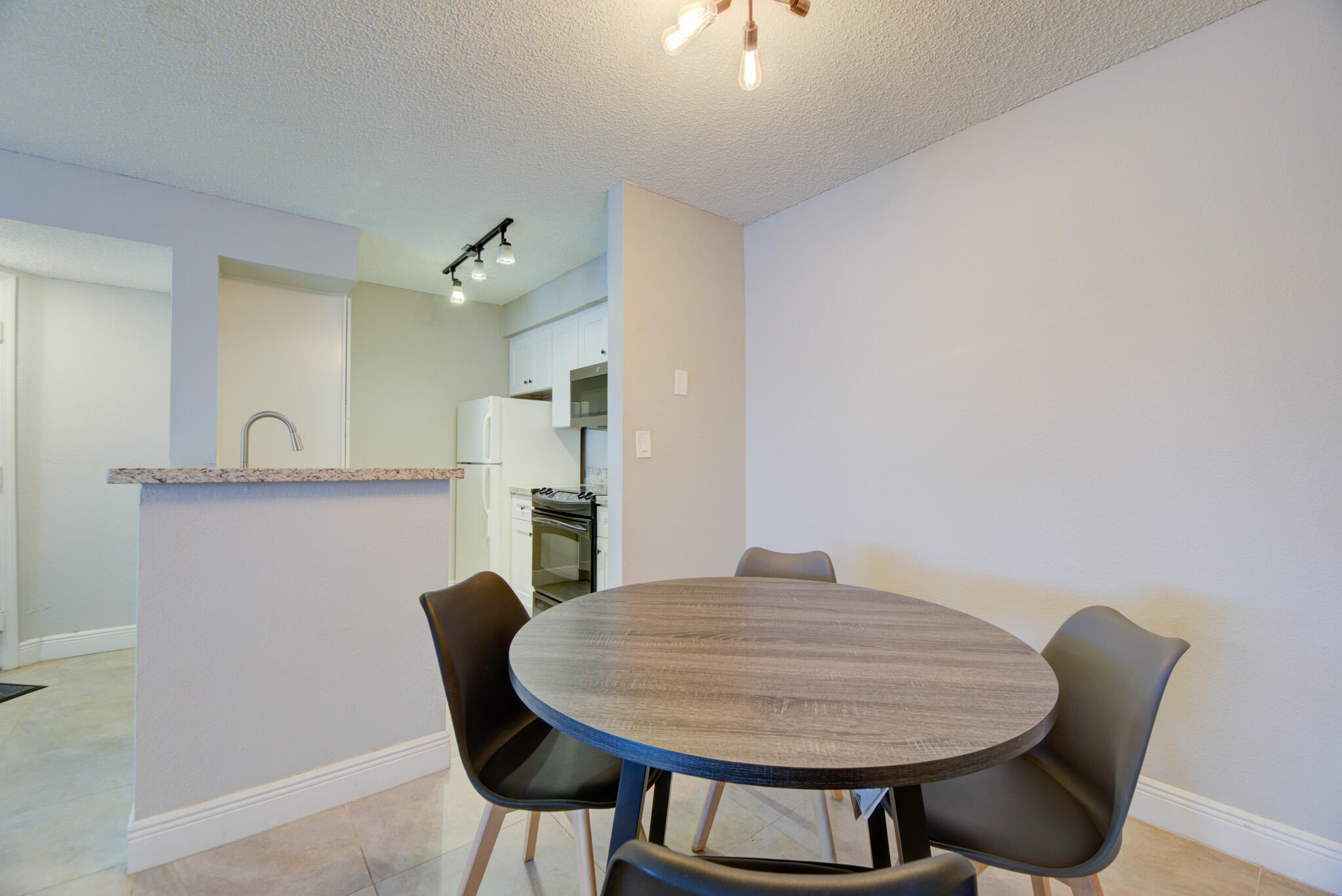 SUNDANCE AT DAVIE CONDO - Residential