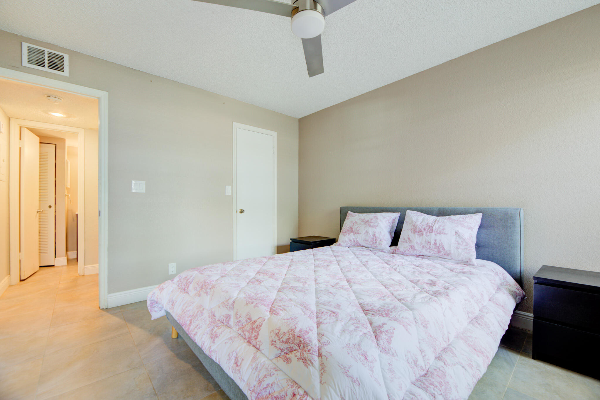 SUNDANCE AT DAVIE CONDO - Residential