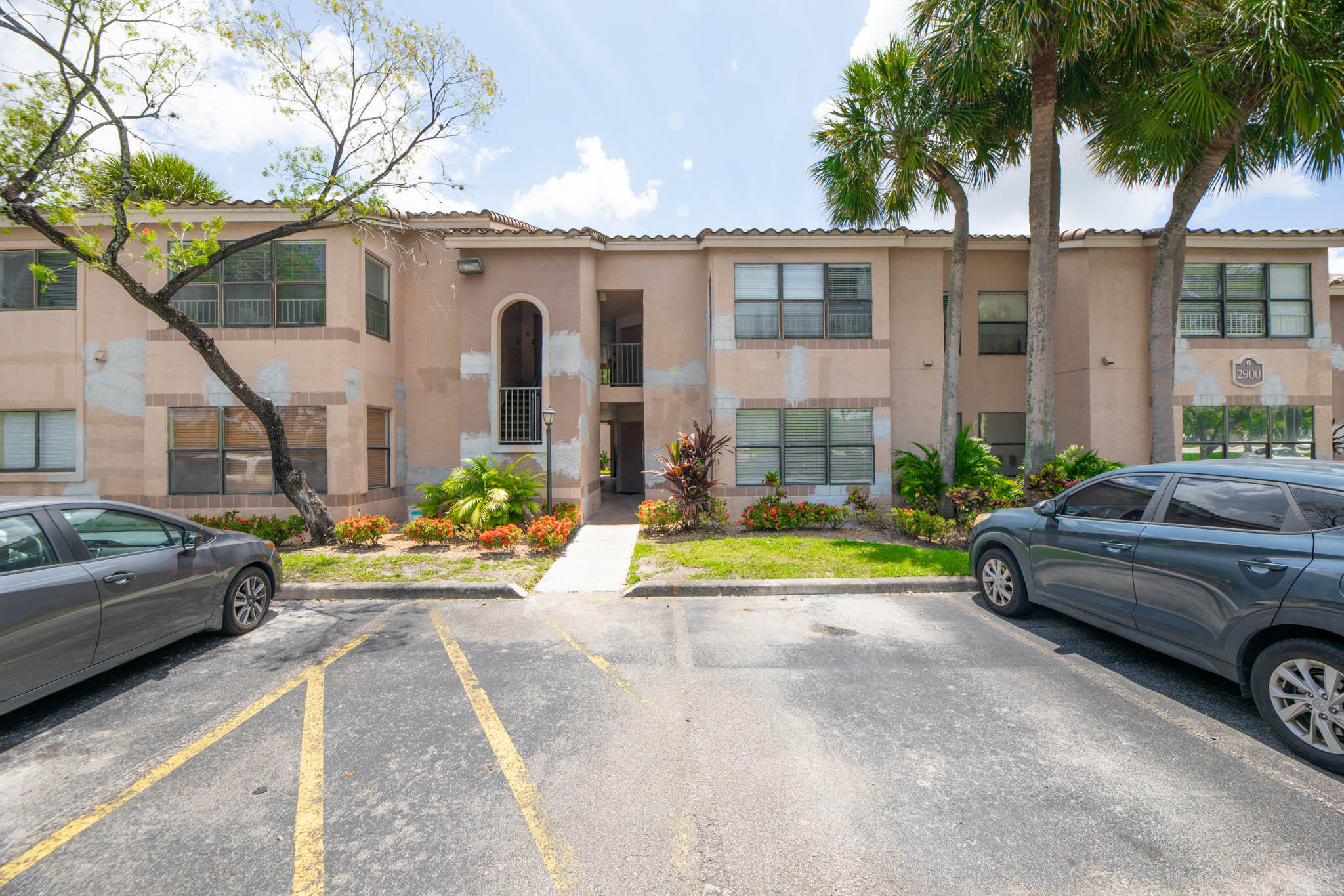SUNDANCE AT DAVIE CONDO - Residential