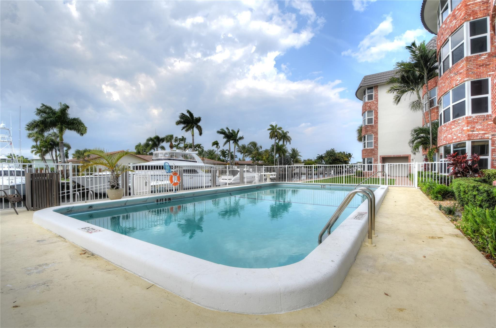 HERITAGE LANDINGS CONDO - Residential Lease