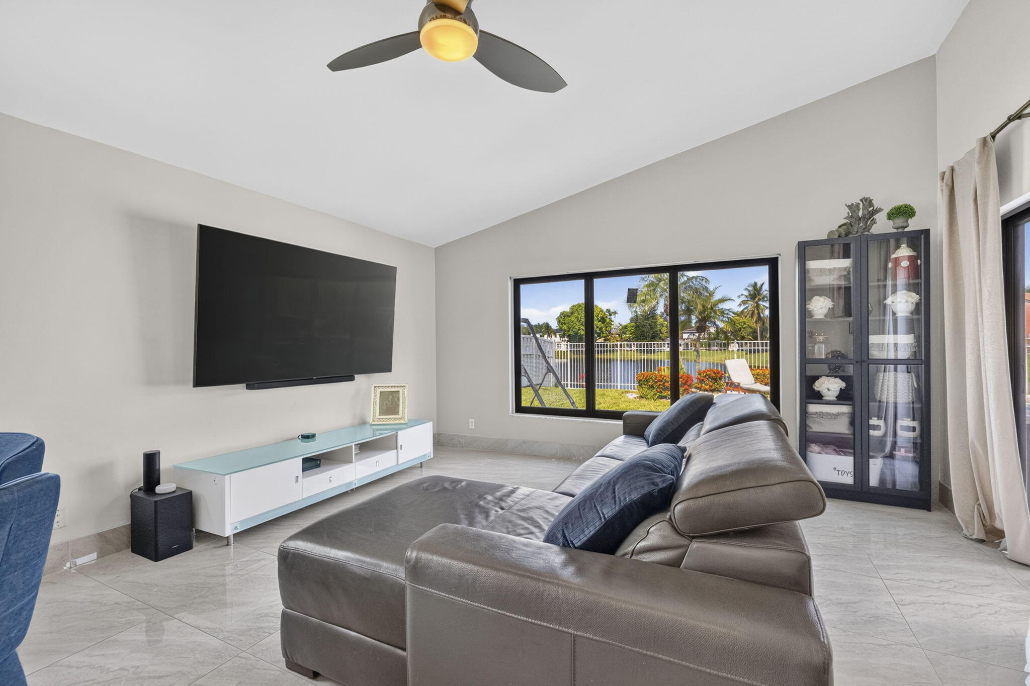 NEW ORLEANS LAKESITES - Residential