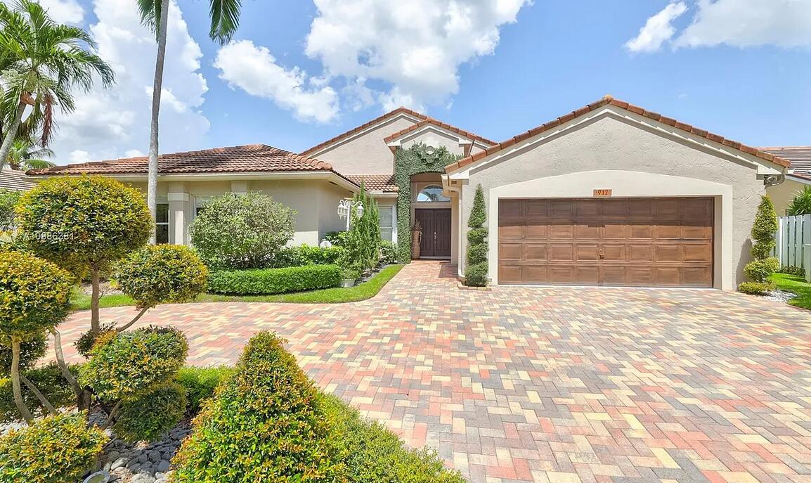 NEW ORLEANS LAKESITES - Residential