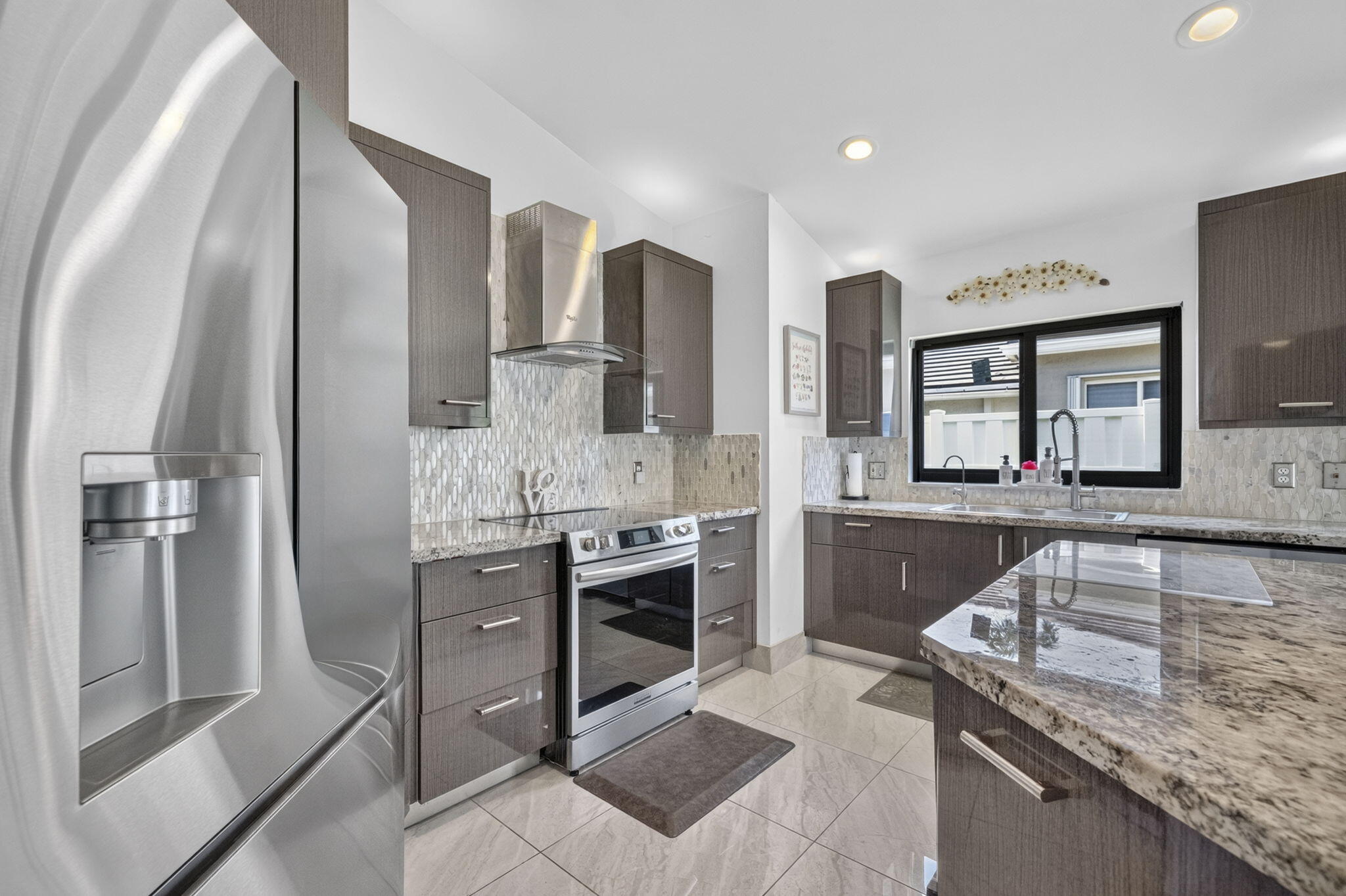 NEW ORLEANS LAKESITES - Residential