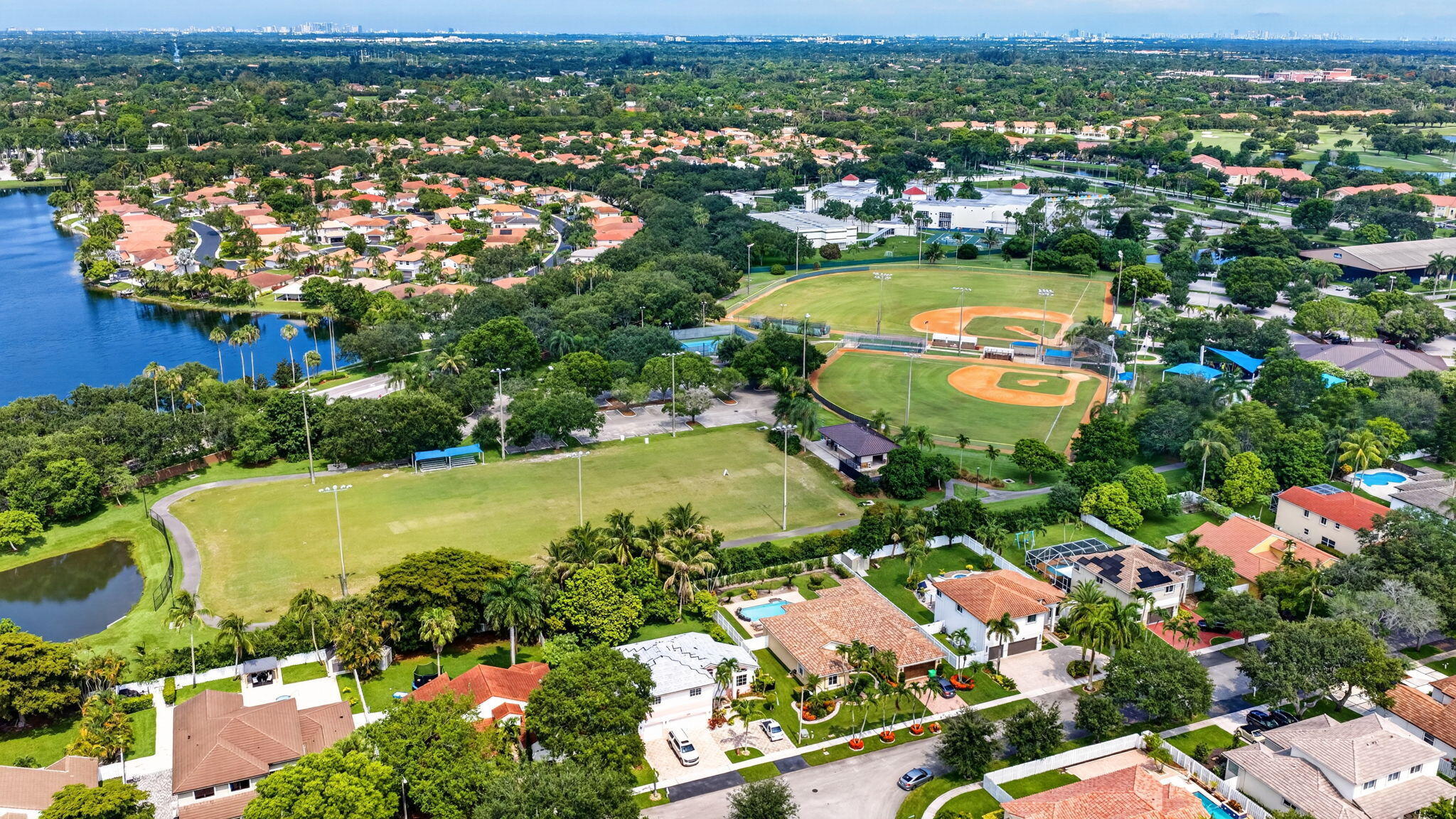 NEW ORLEANS LAKESITES - Residential