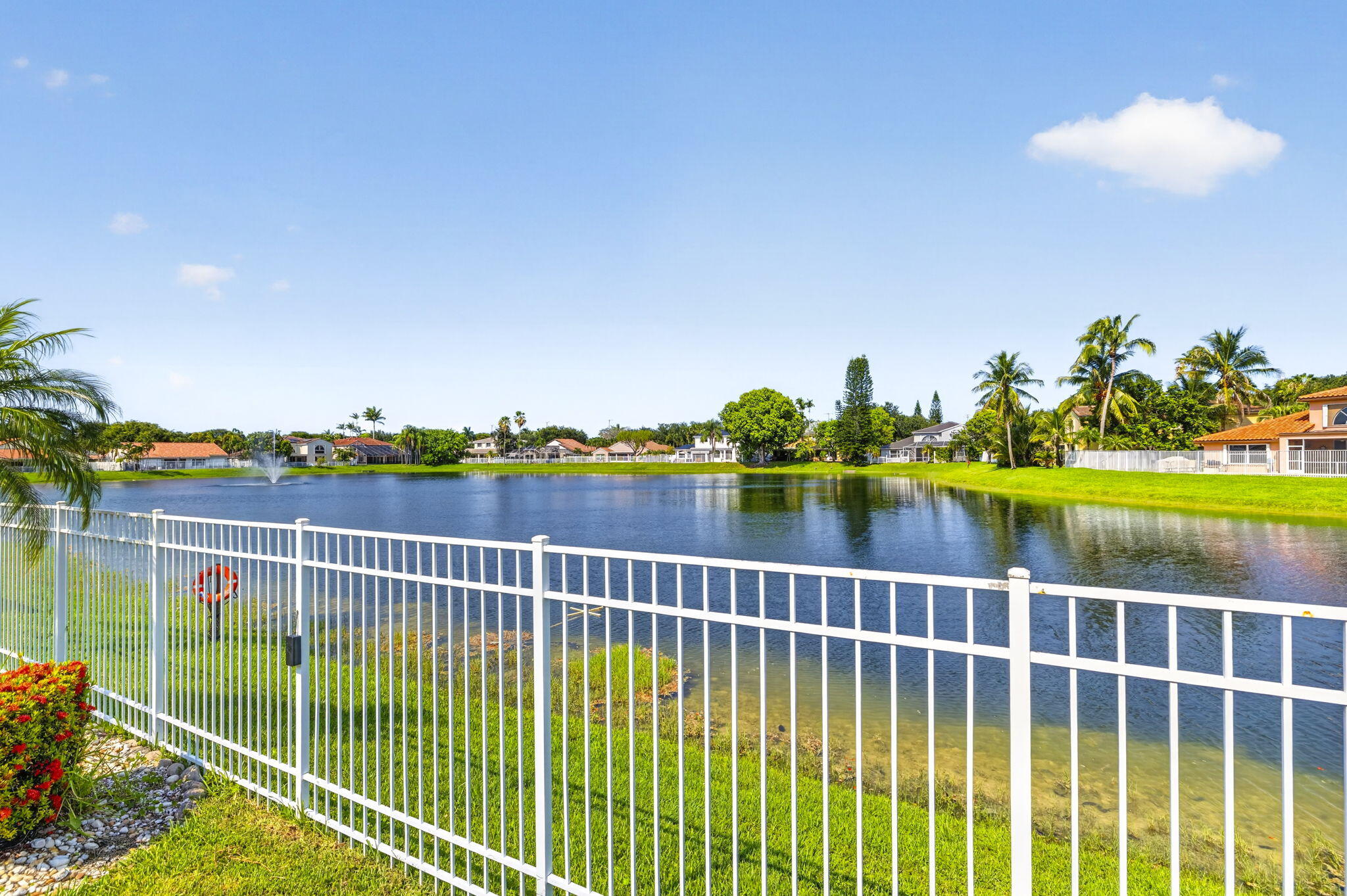 NEW ORLEANS LAKESITES - Residential